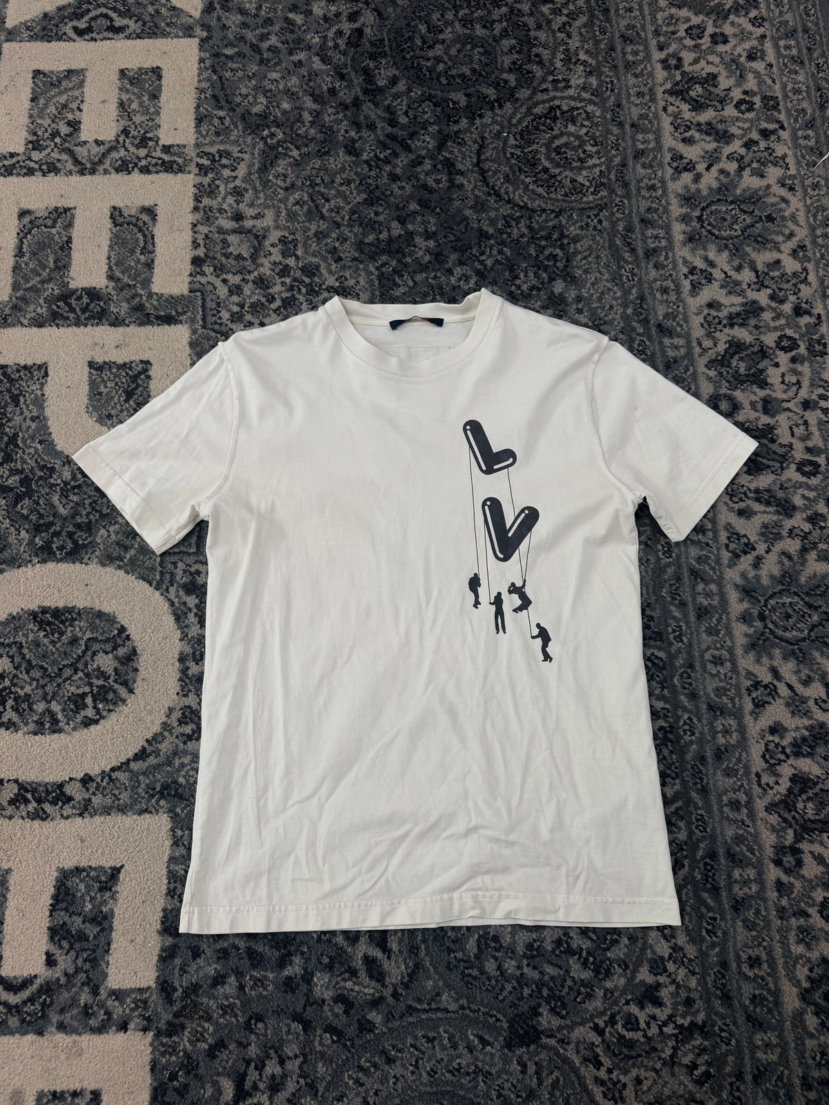 LV Virgo Logo Shirt Size Large U
