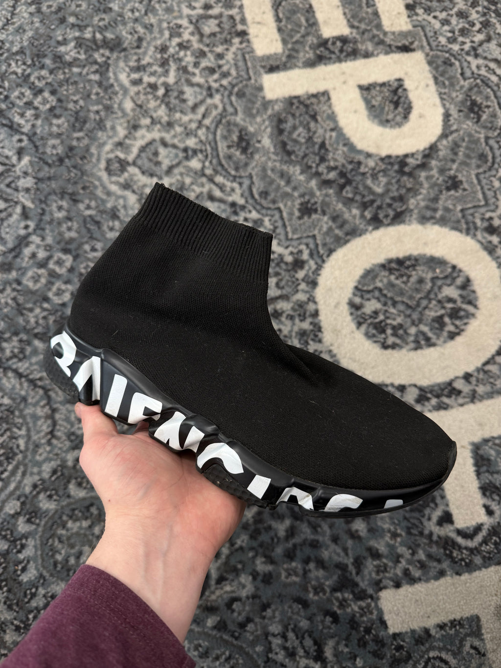 BALENCIAGA "graffiti" speed runners 44 (11M) NB U