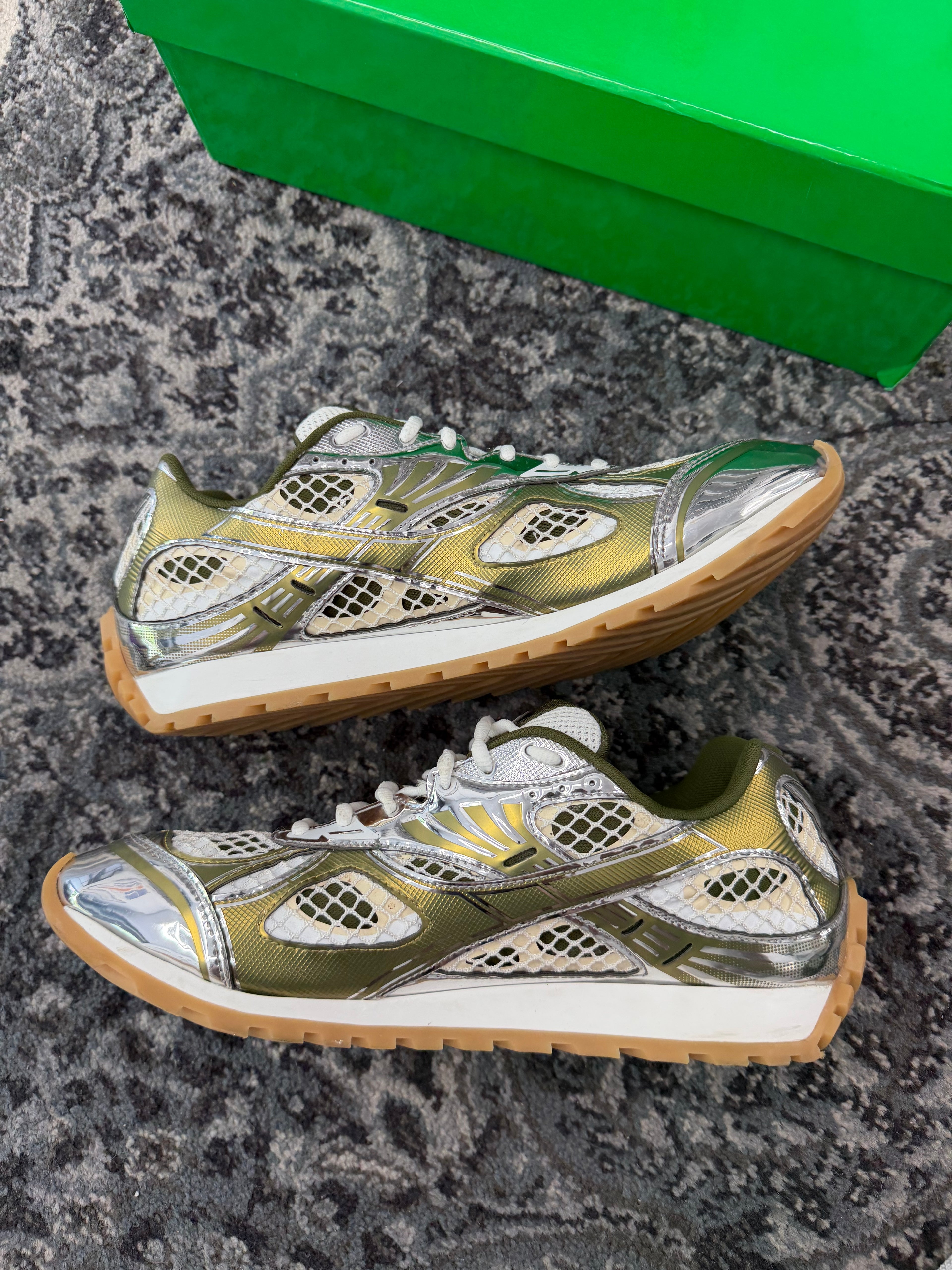 BOTTEGA VENETTA orbit runners green 46 (Fits 12M) OG ALL U