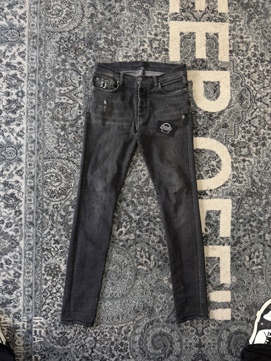 AMIRI grey stack jeans sz 32 U (flawed)