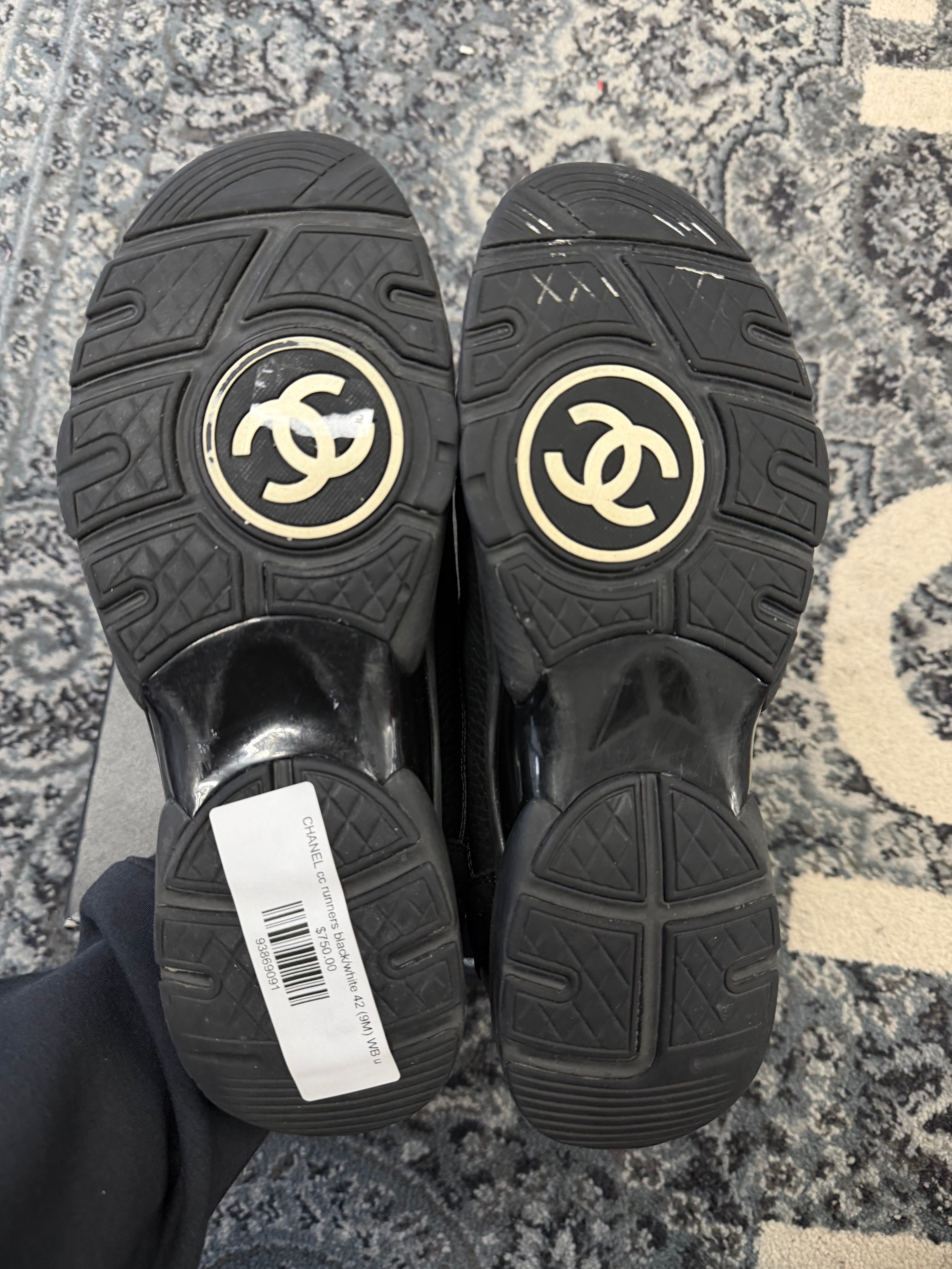 CHANEL cc runners black/white 42 (9M) U
