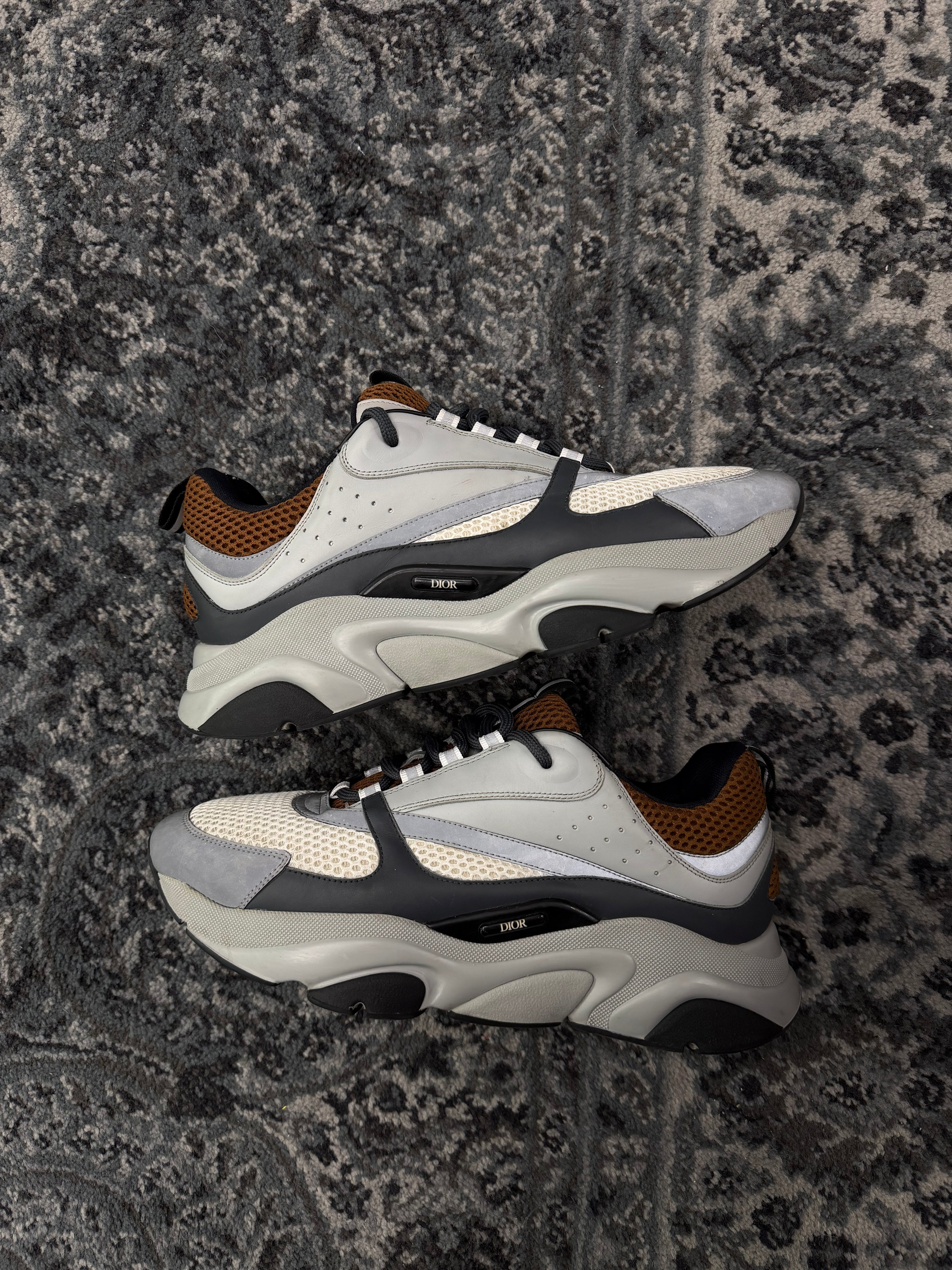 DIOR B22 runners brown/grey 45 (11.5-12M) NB U