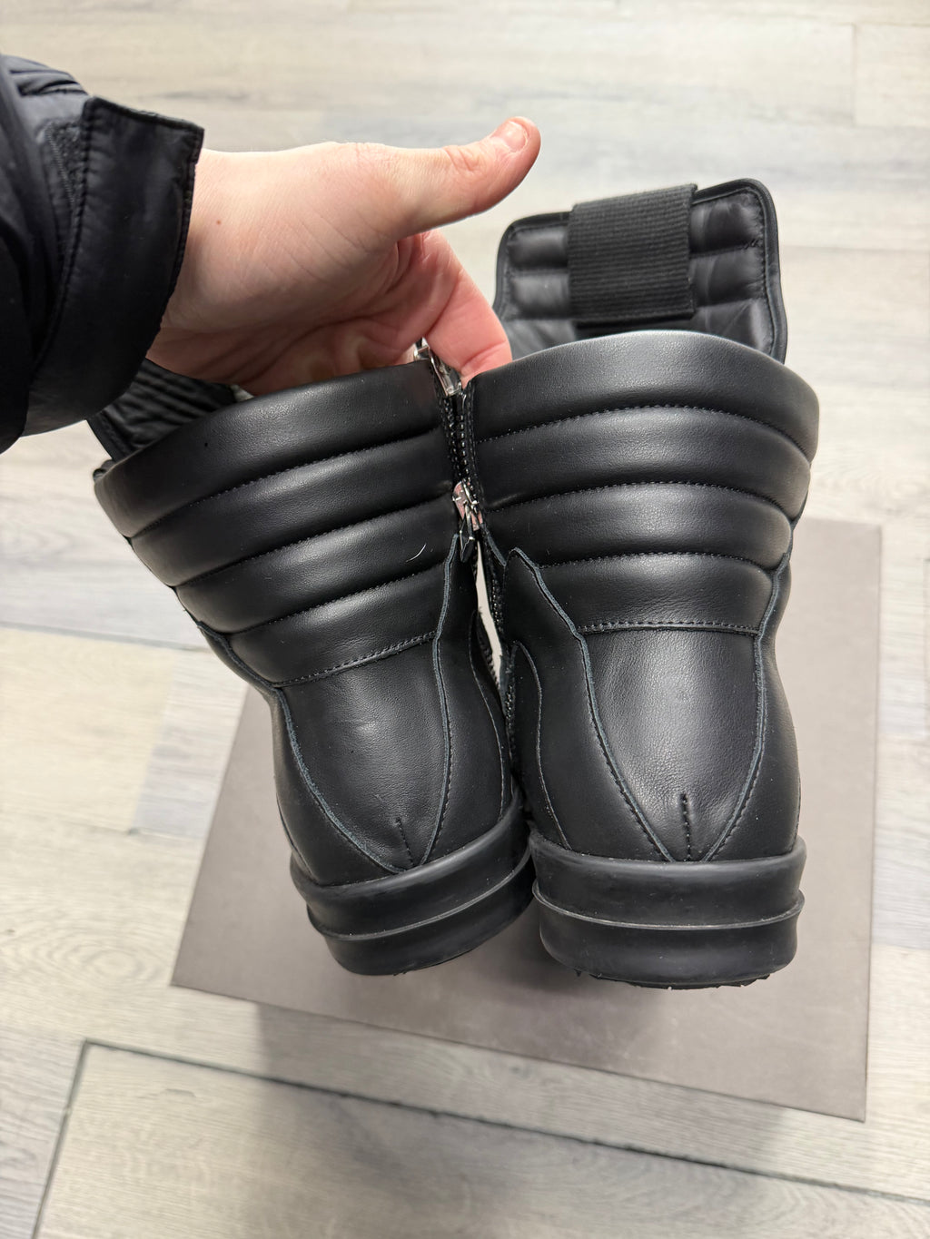 RO black hightops 43.5 (10.5M) OG ALL U