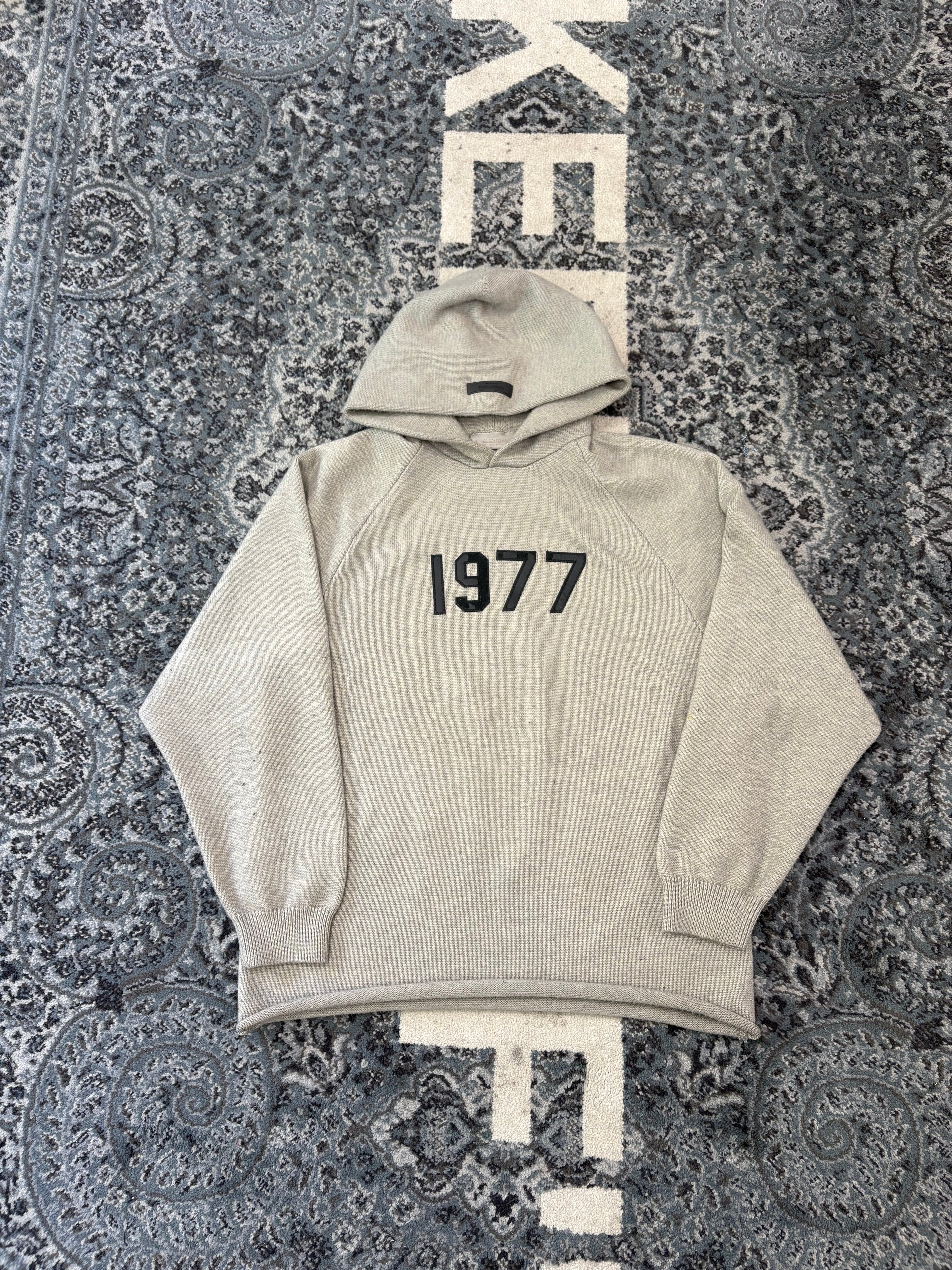 Essentials Knit 1977 Hoodie Size Large U