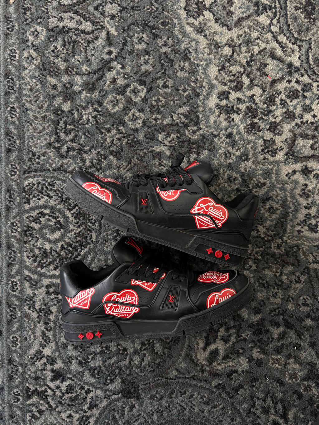 LV nigo human made trainers 8LV (10M) NB U