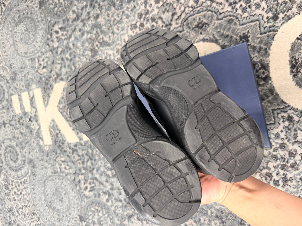 Dior B22 Black & Silver Size 13 With Box U