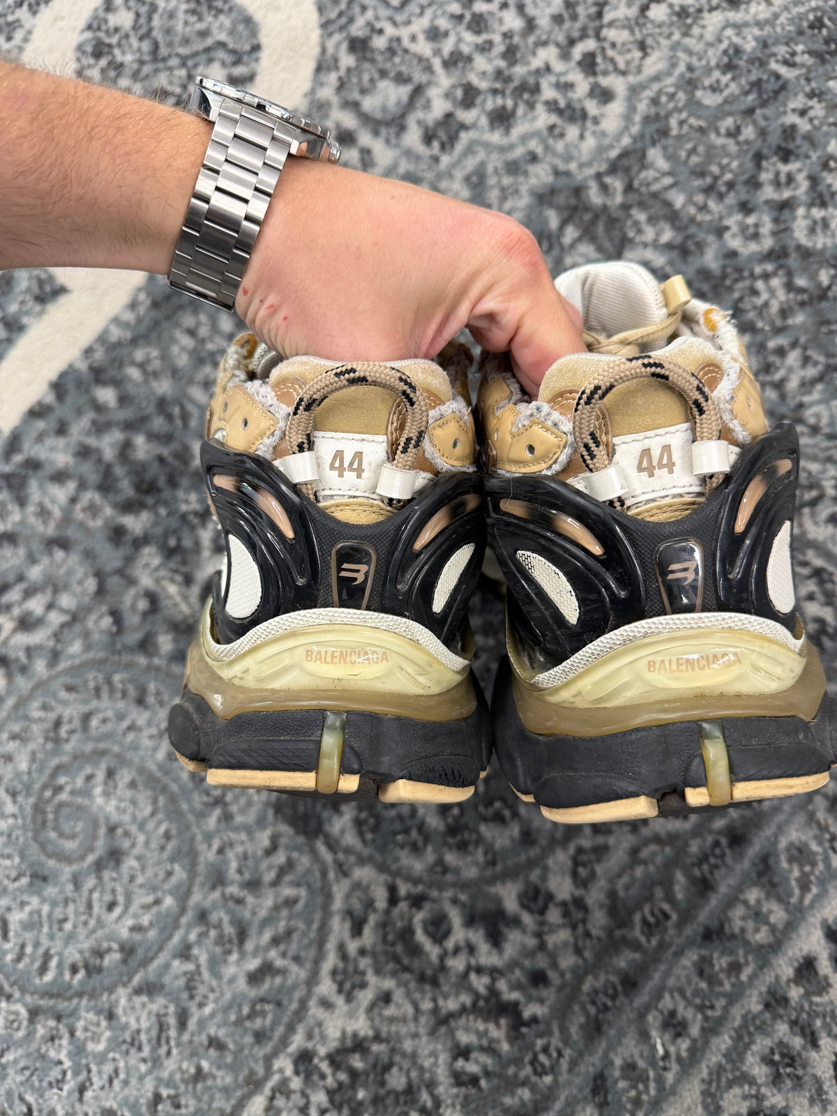 BALENCIAGA chunky runner gold 44 (11M) NB U