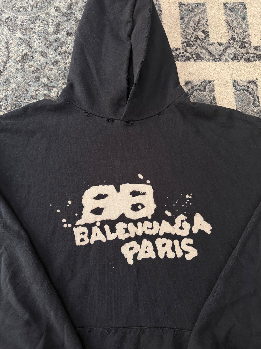 BALENCIAGA graffiti logo hoodie black (fits XL-XXL) U