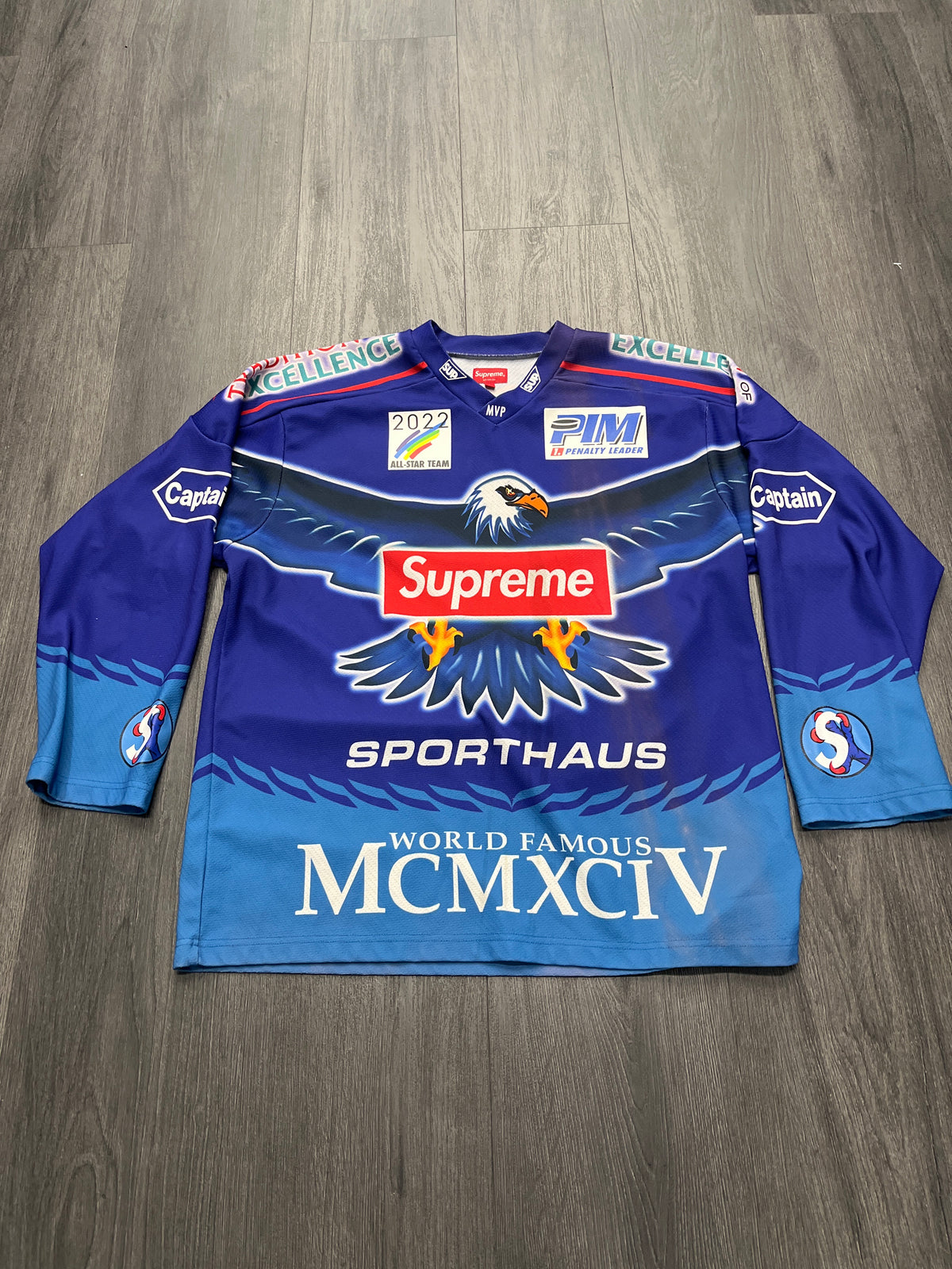Supreme Eagle Hockey jersey sz XL