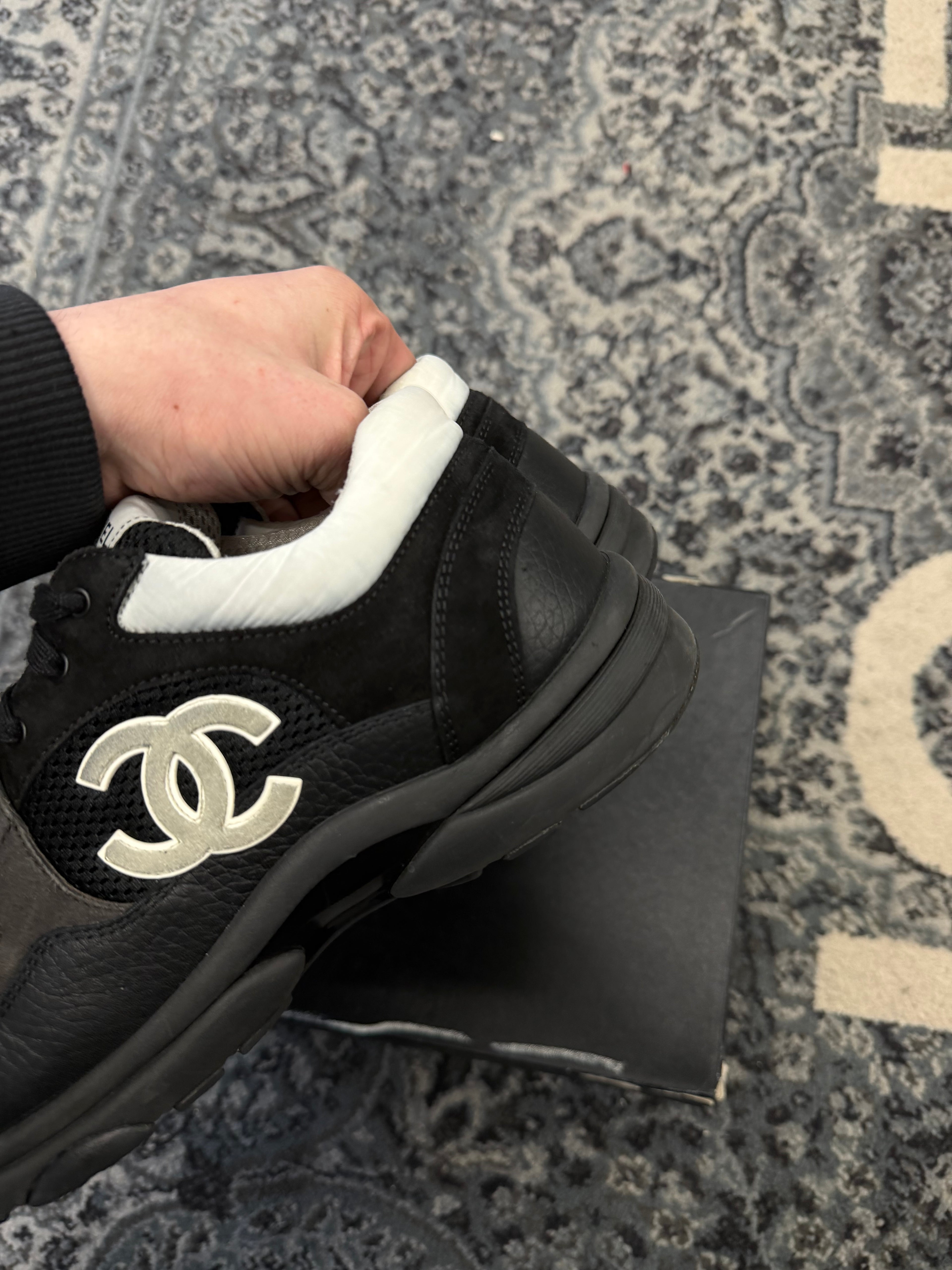CHANEL cc runners black/white 42 (9M) U