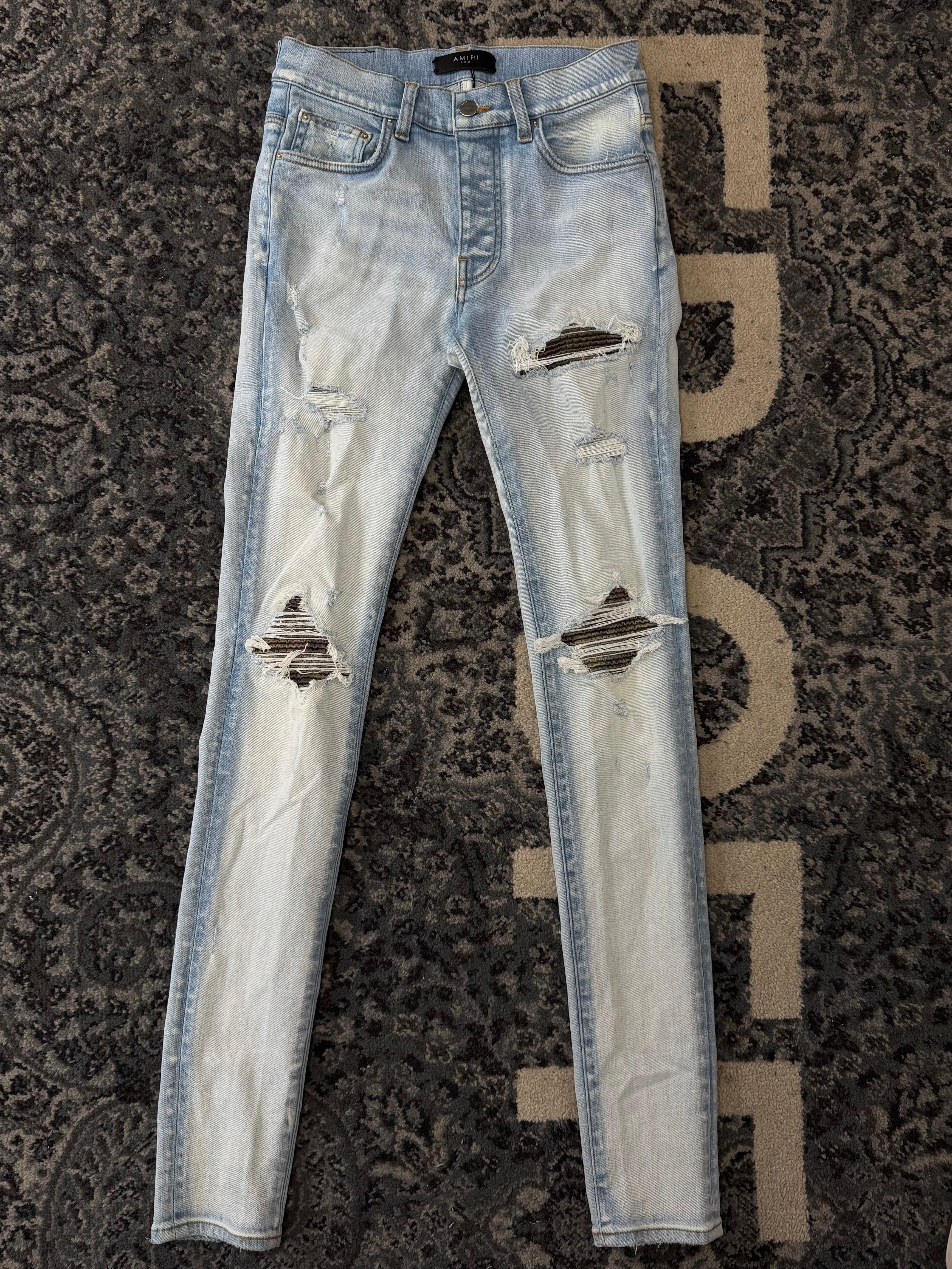 Amiri Camo patch blue jeans sz 28
