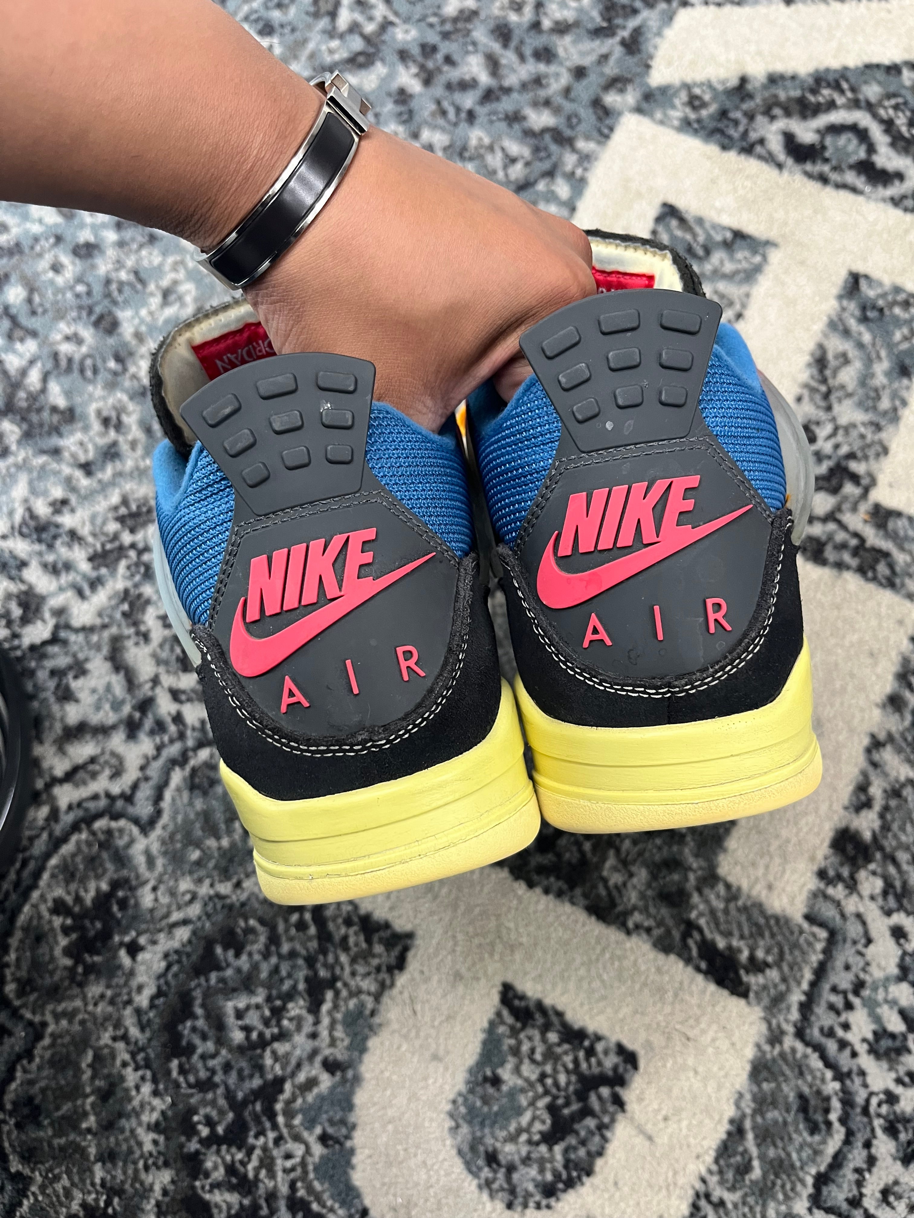 JORDAN 4 "union off-noir" 9M NB U
