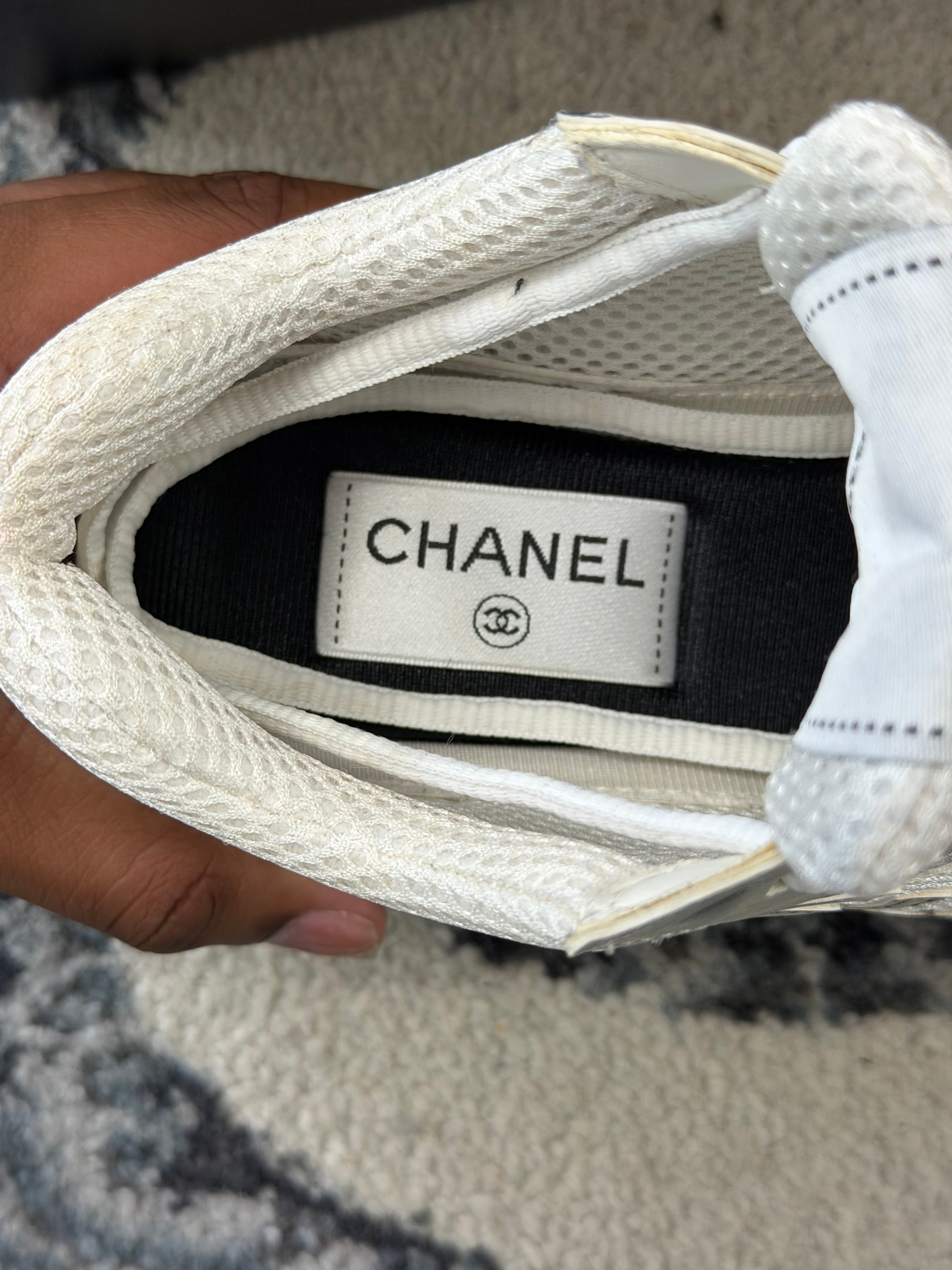 CHANEL cc runner silver/metallic 36 (6W) OG ALL U