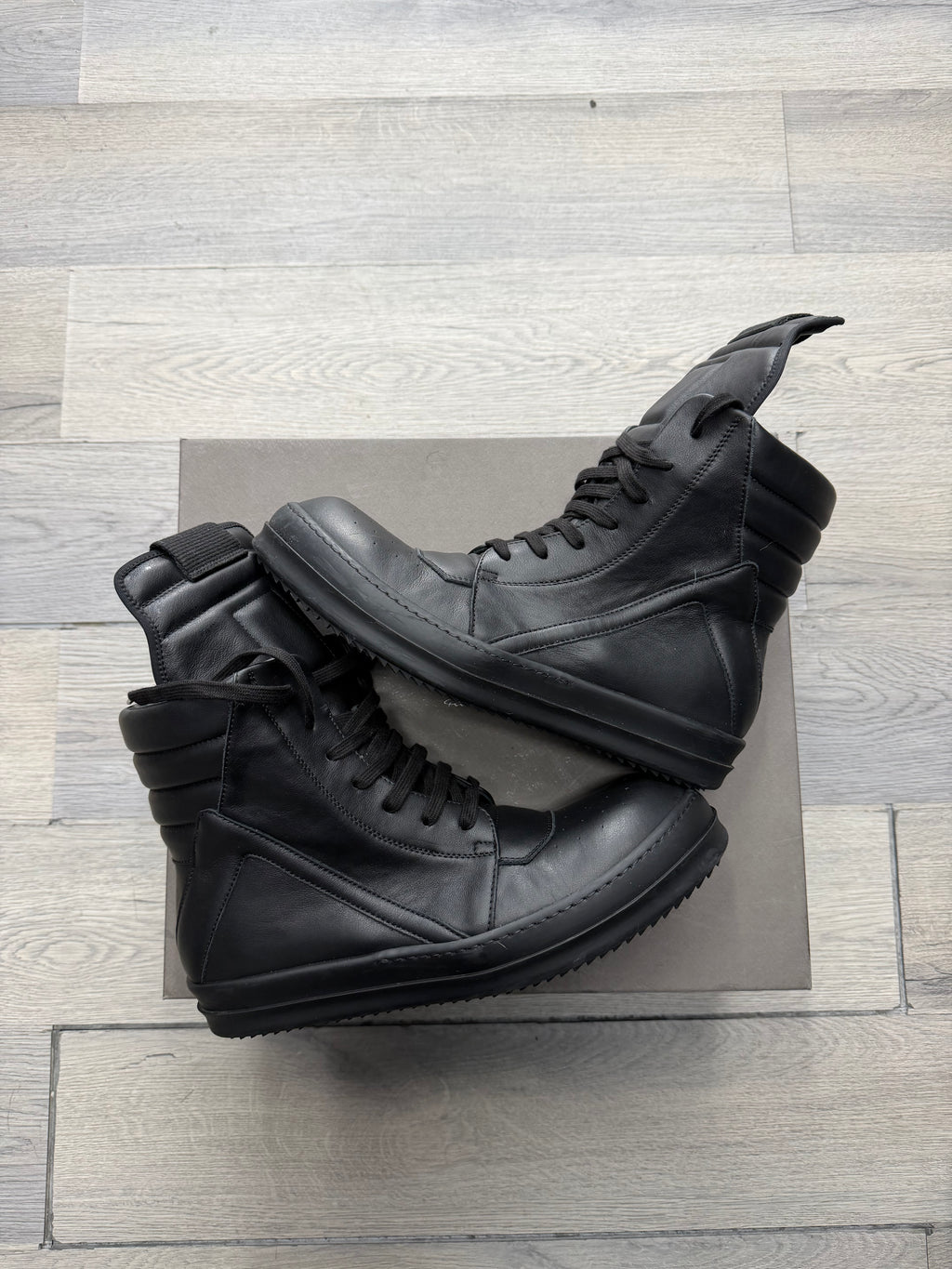 RO black hightops 43.5 (10.5M) OG ALL U