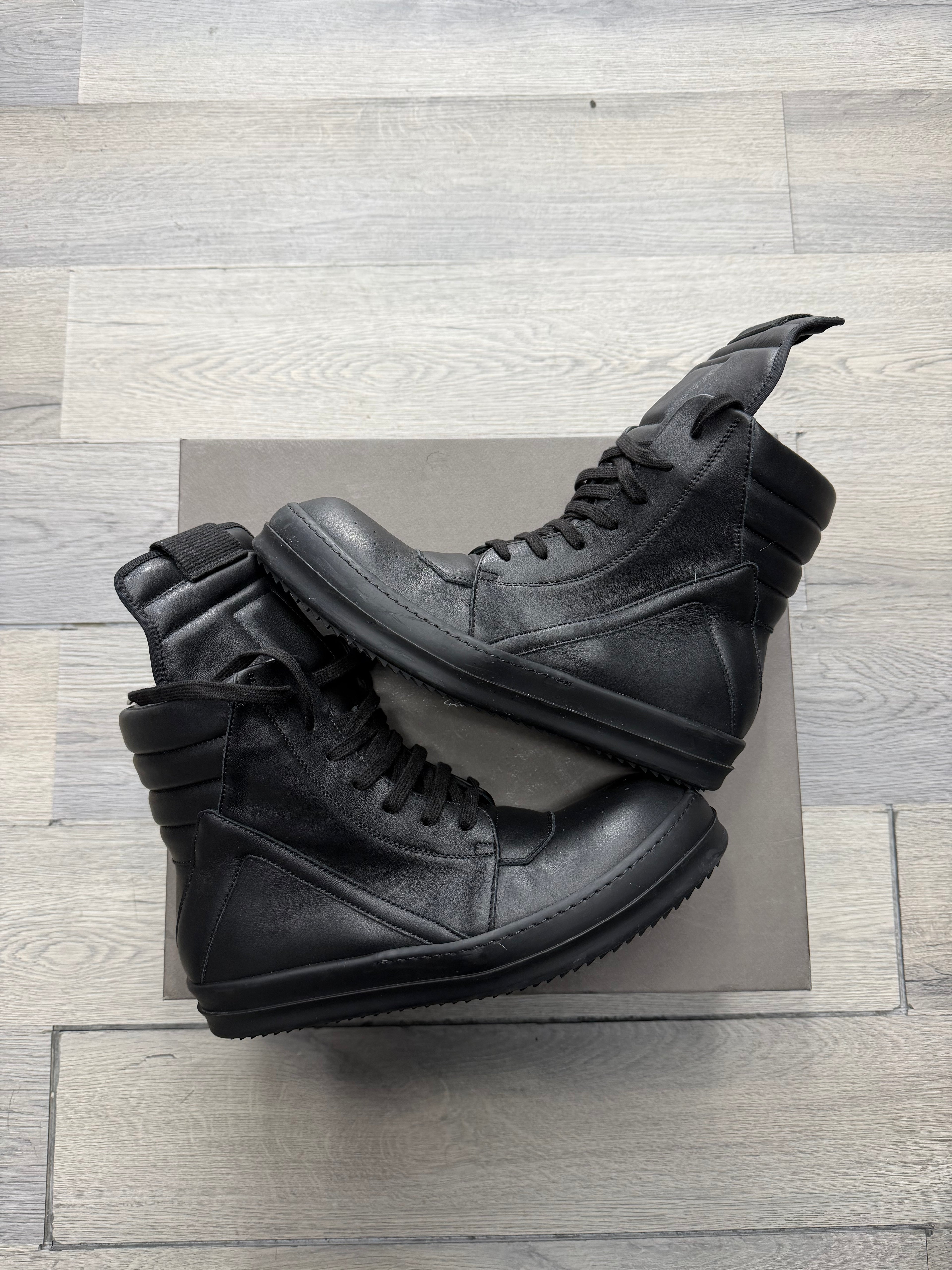 RO black hightops 43.5 (10.5M) OG ALL U