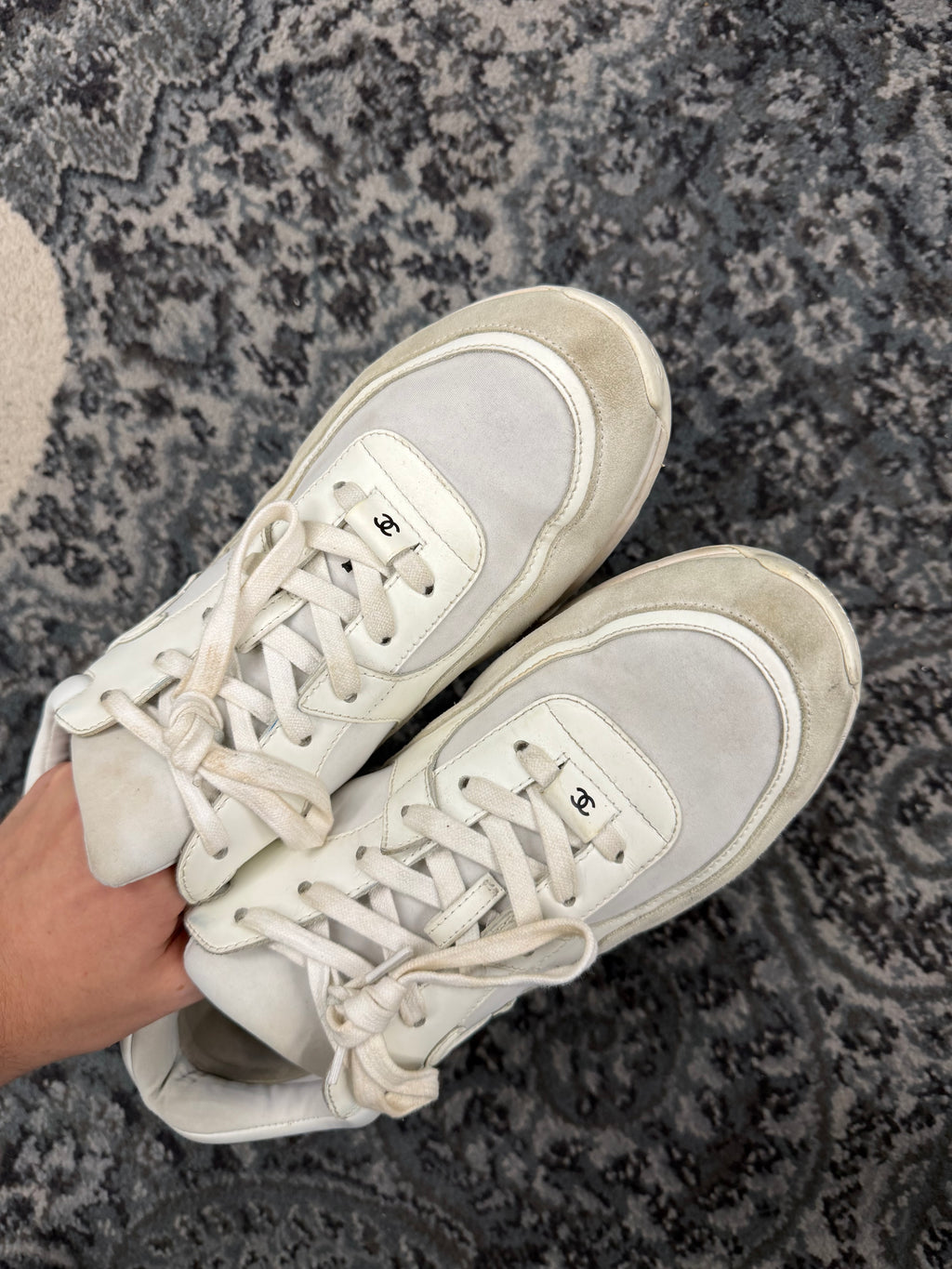 CHANEL cc runners white 43 (10M) OG ALL U
