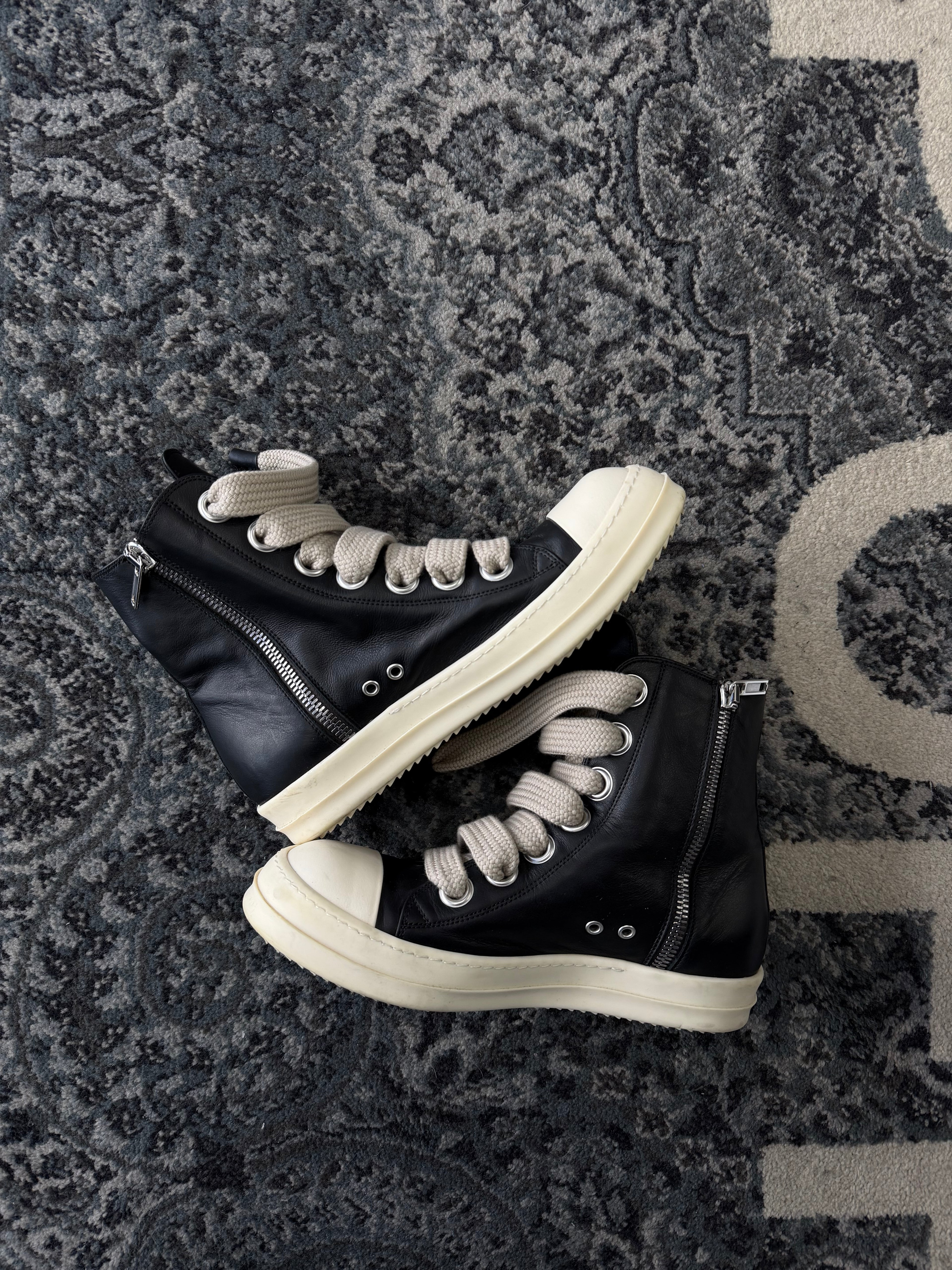 Rick Owens black jumbo laced high top sz 44 (11M) U