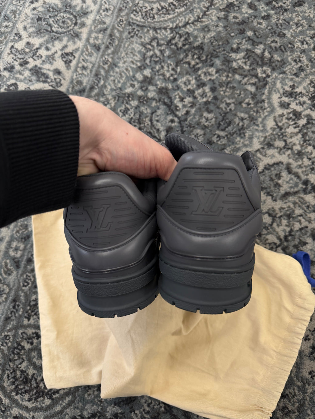 LV Padded Storm Grey Trainers Size 8.5/9 US U NB