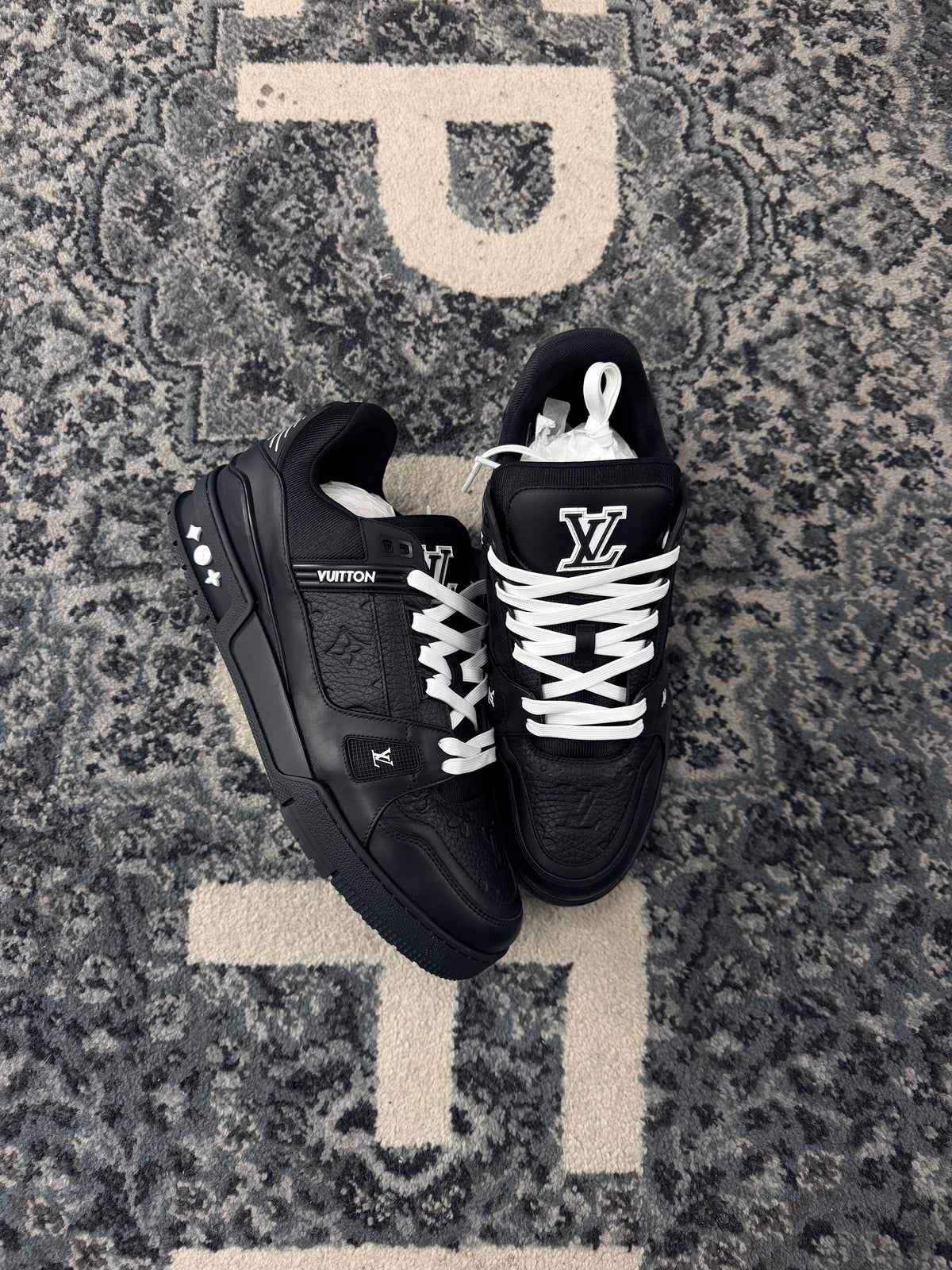 Louis Vuitton Black Trainers Size 10 U NB