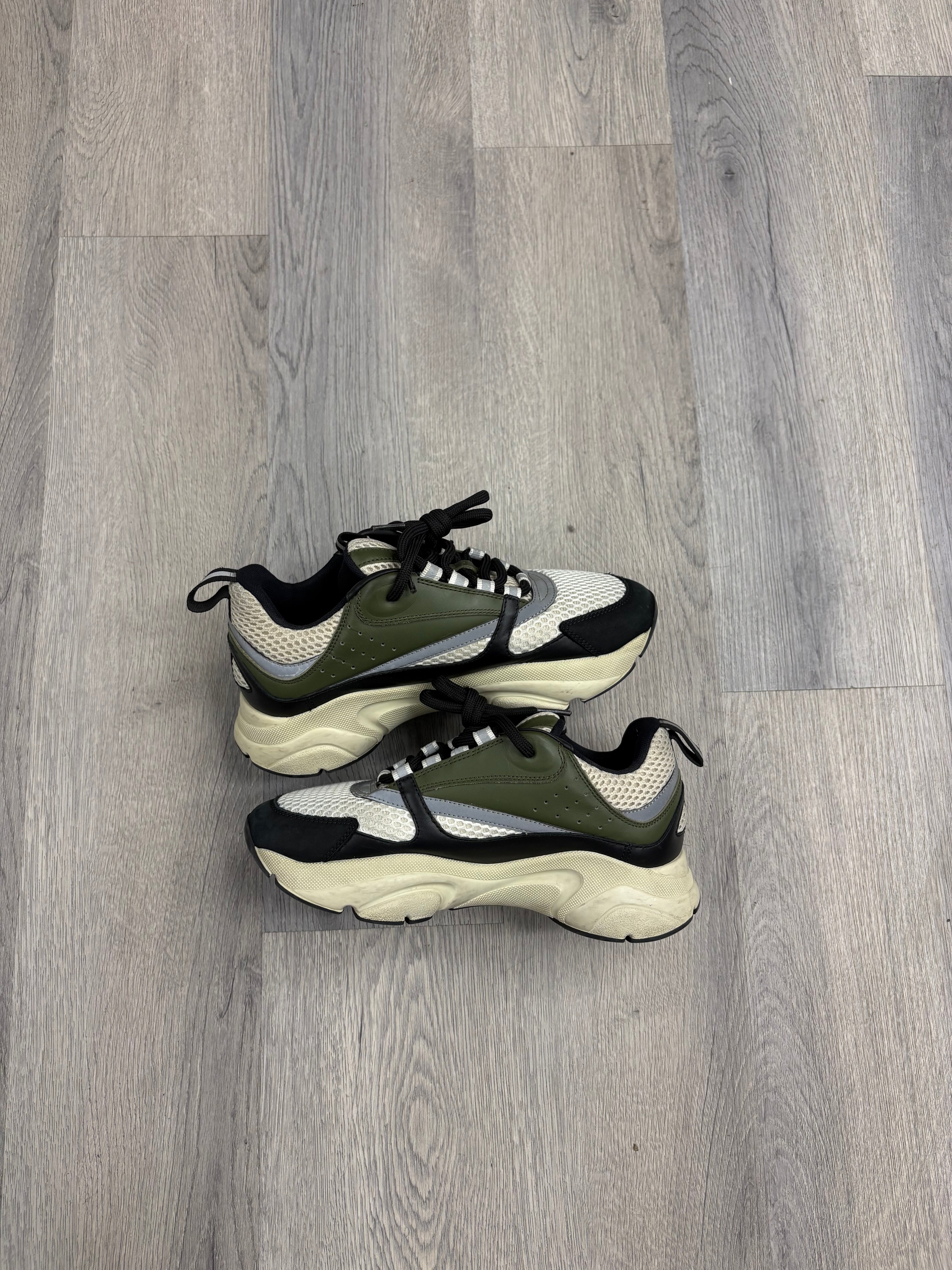 DIOR B22 runners olive 37 (7W) NB U