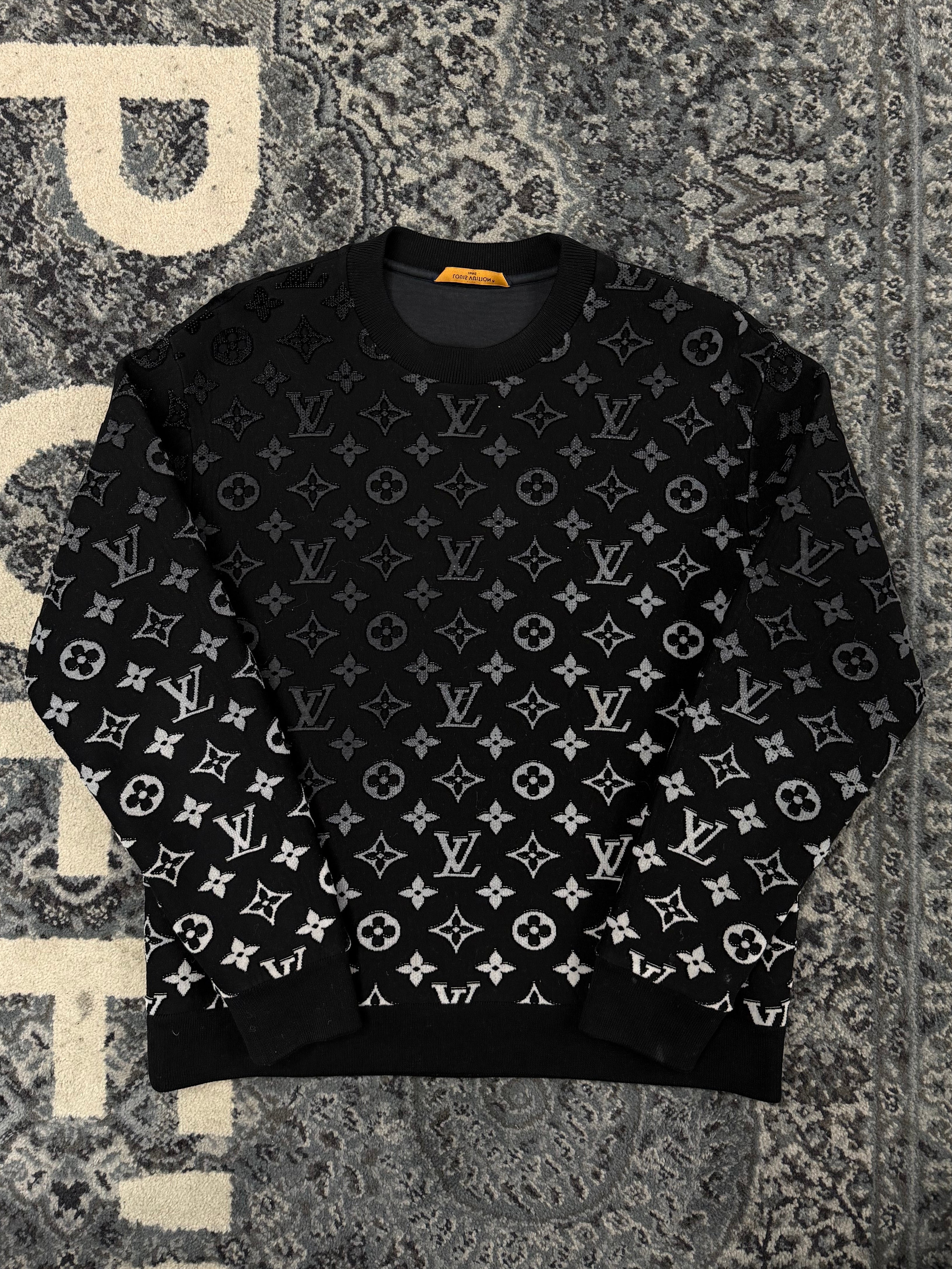 LV gradient logo crewneck black L U