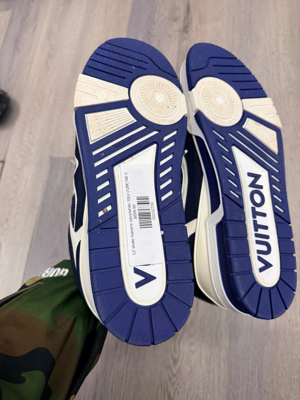 LV skate trainers navy/white 10LV (12M) NB U