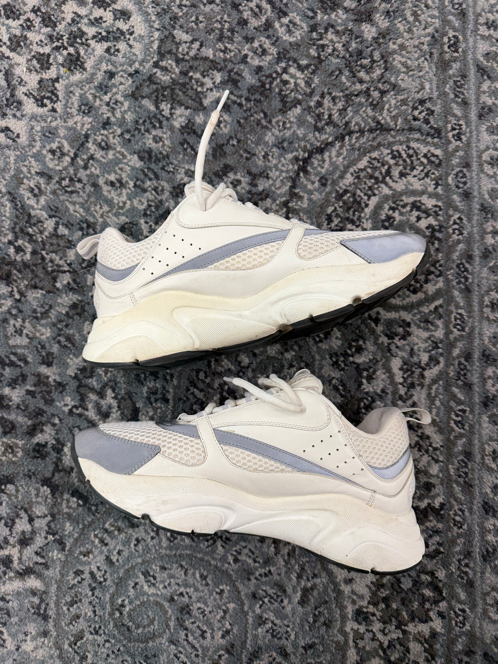 Dior B22 White/Sliver Size 44 U NB