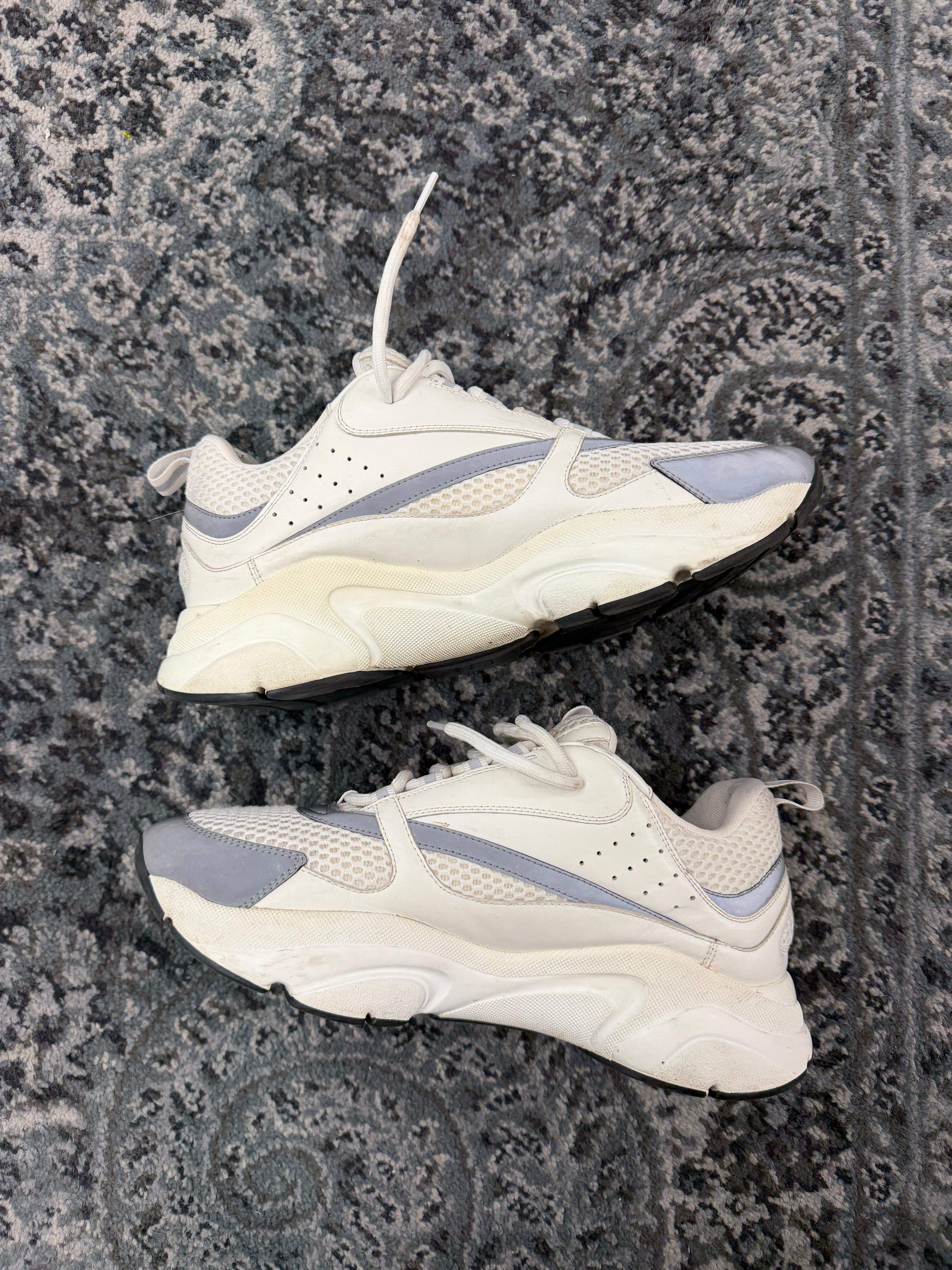Dior B22 White/Sliver Size 44 U NB