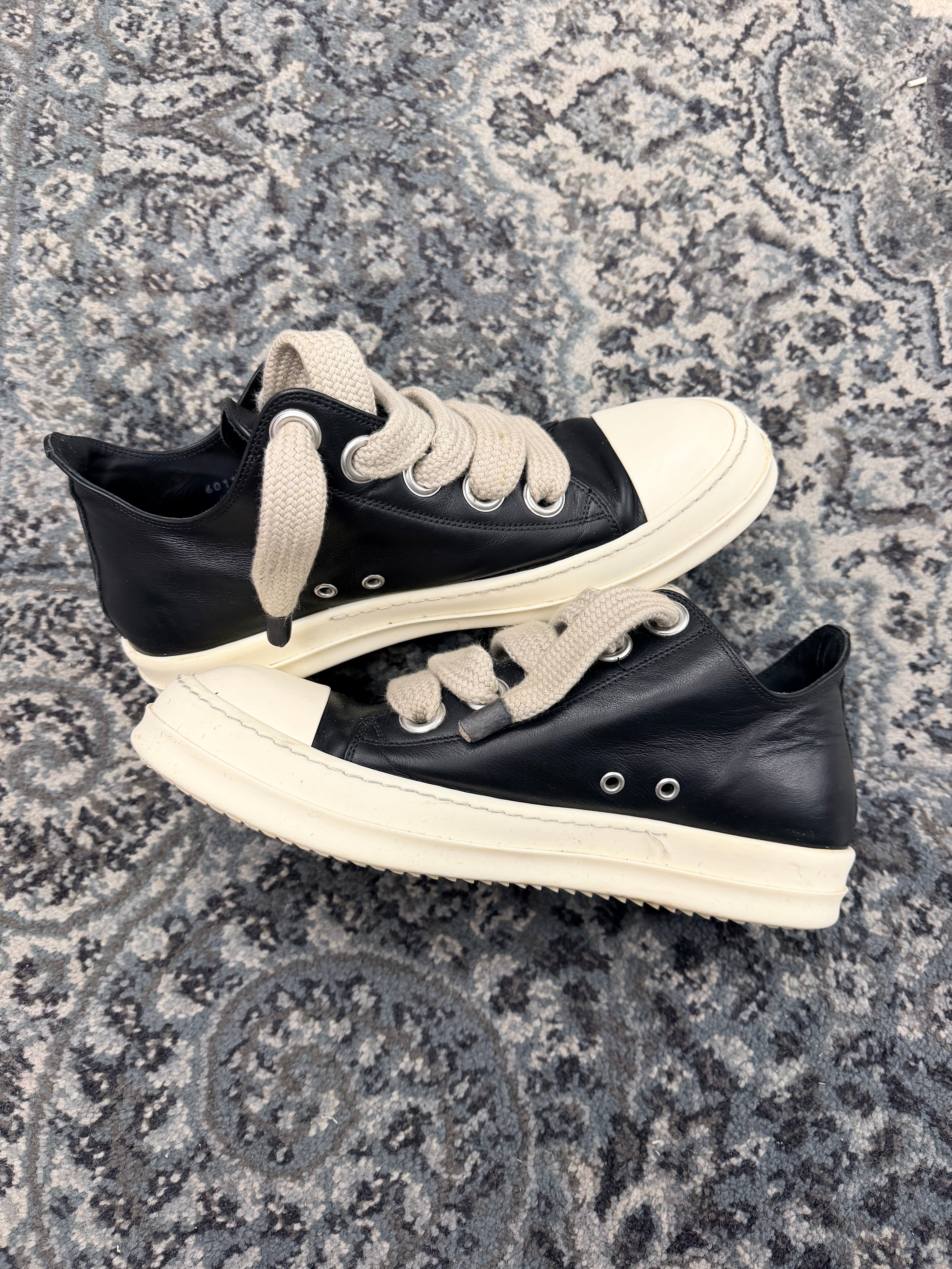 RICK OWENS jumbo lace lowtops black 44 NB U
