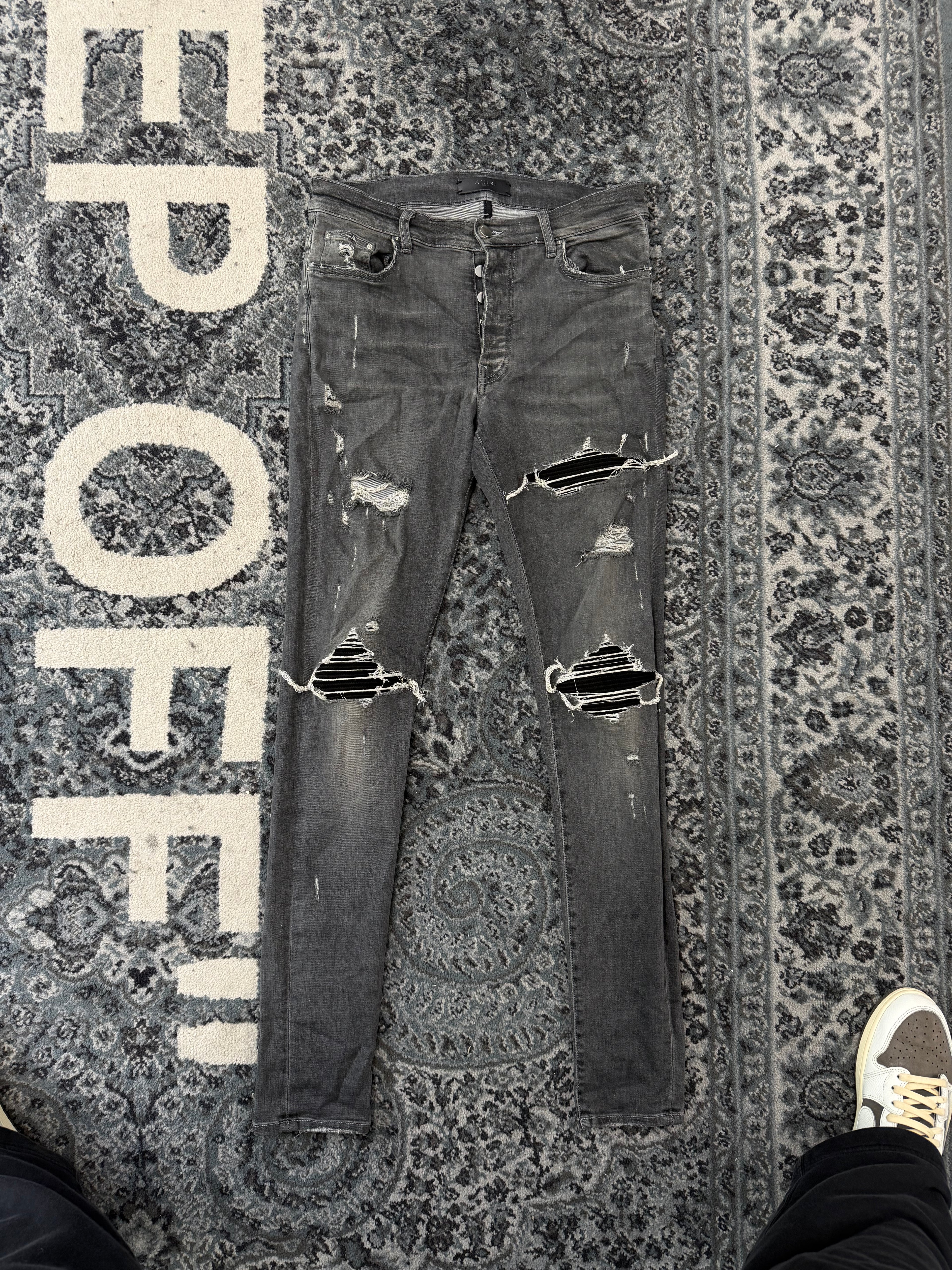 AMIRI black patch mx1 jeans grey 31 U