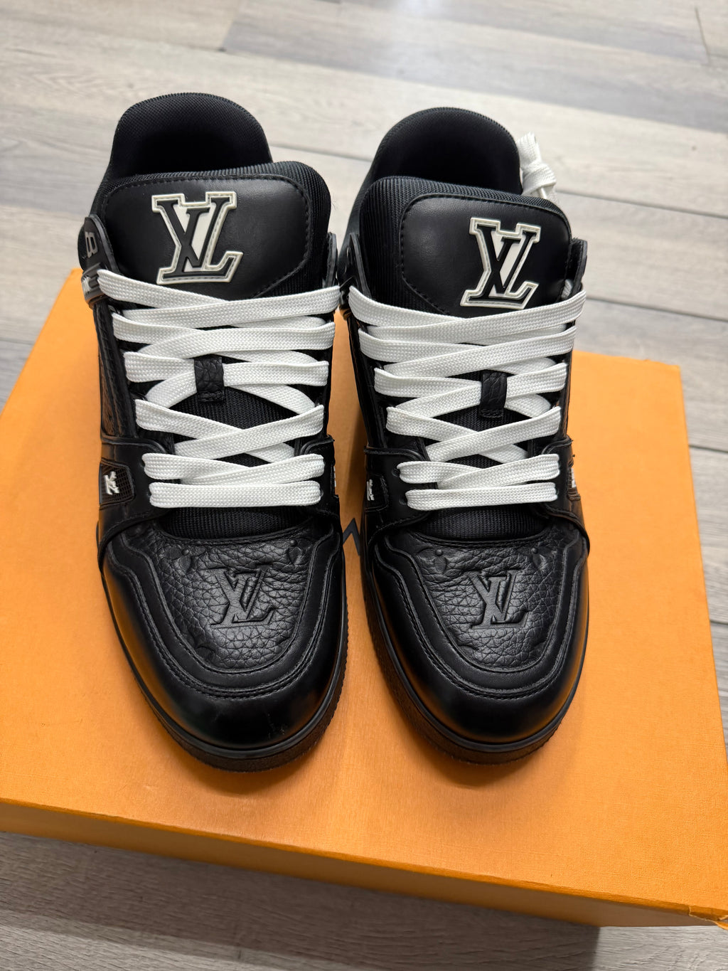 LV Black & White Trainers Size 9 US U WB