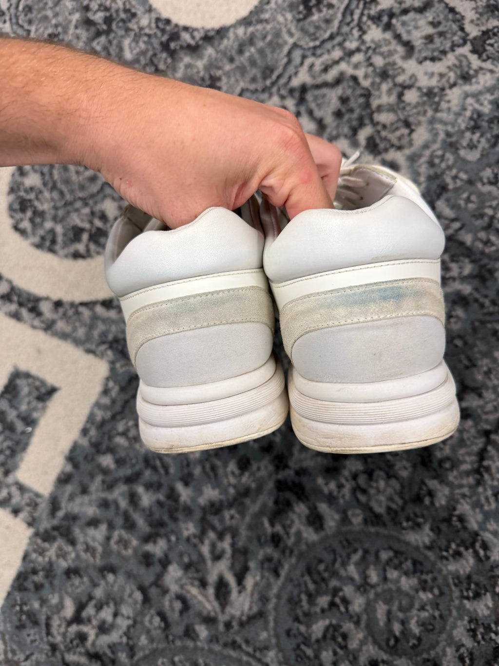 CHANEL cc runners white 43 (10M) OG ALL U