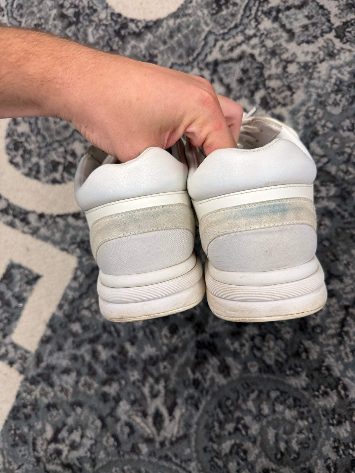 CHANEL cc runners white 43 (10M) OG ALL U