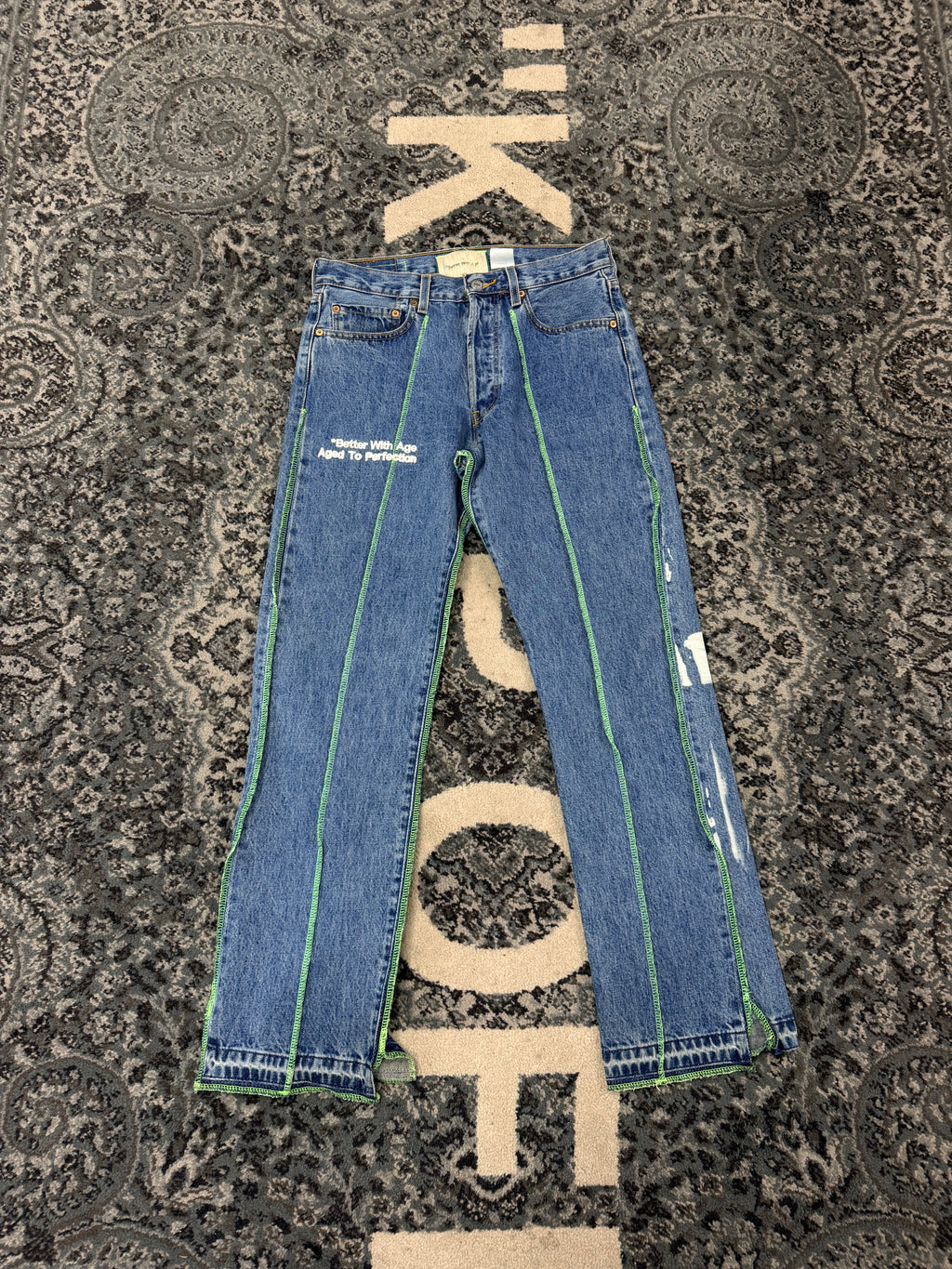Better With Age Derby Pleated Light Wash Jeans Size 32 U