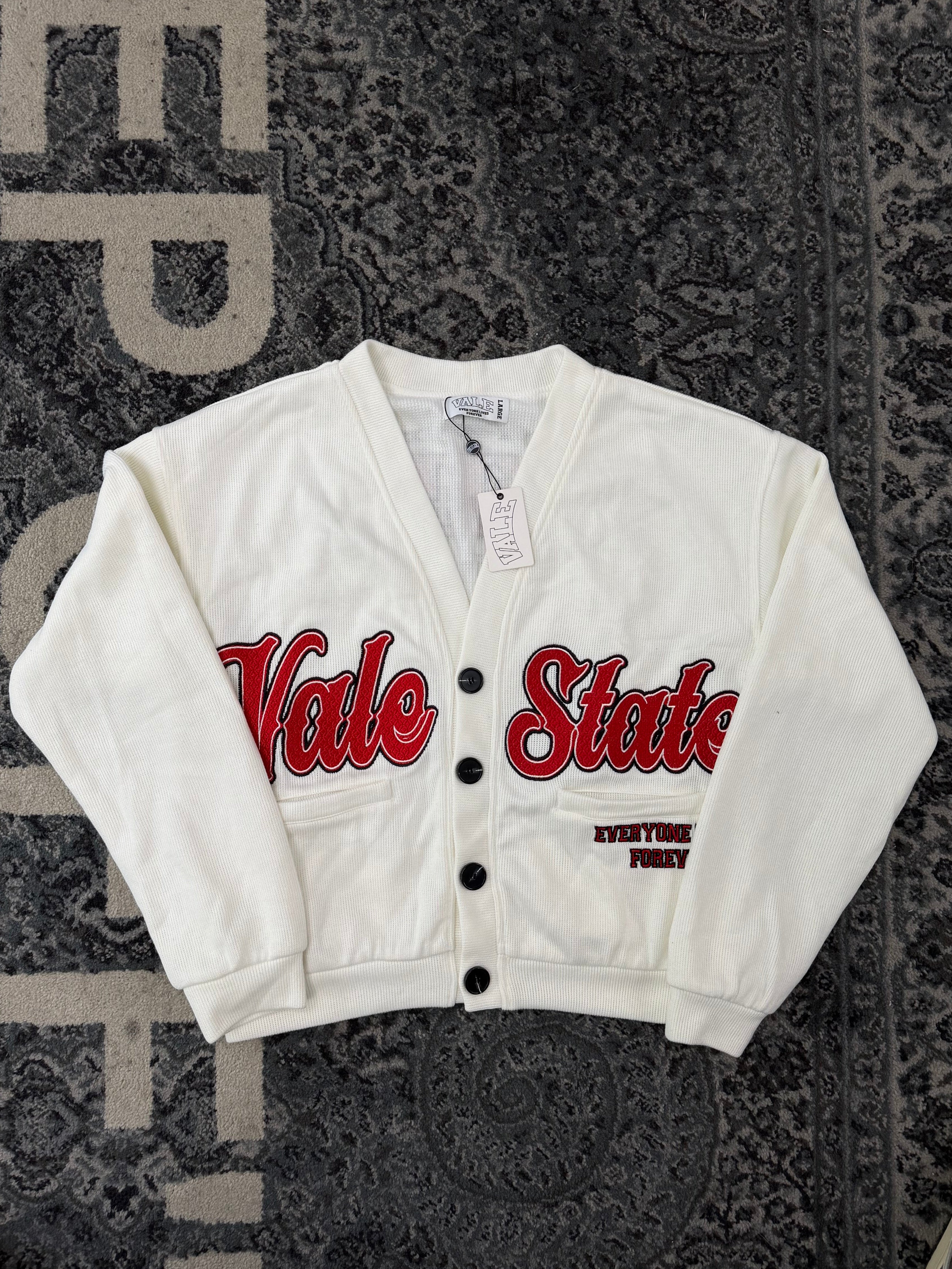 VALE "insignia" cardigan sweater white/red L DSWT