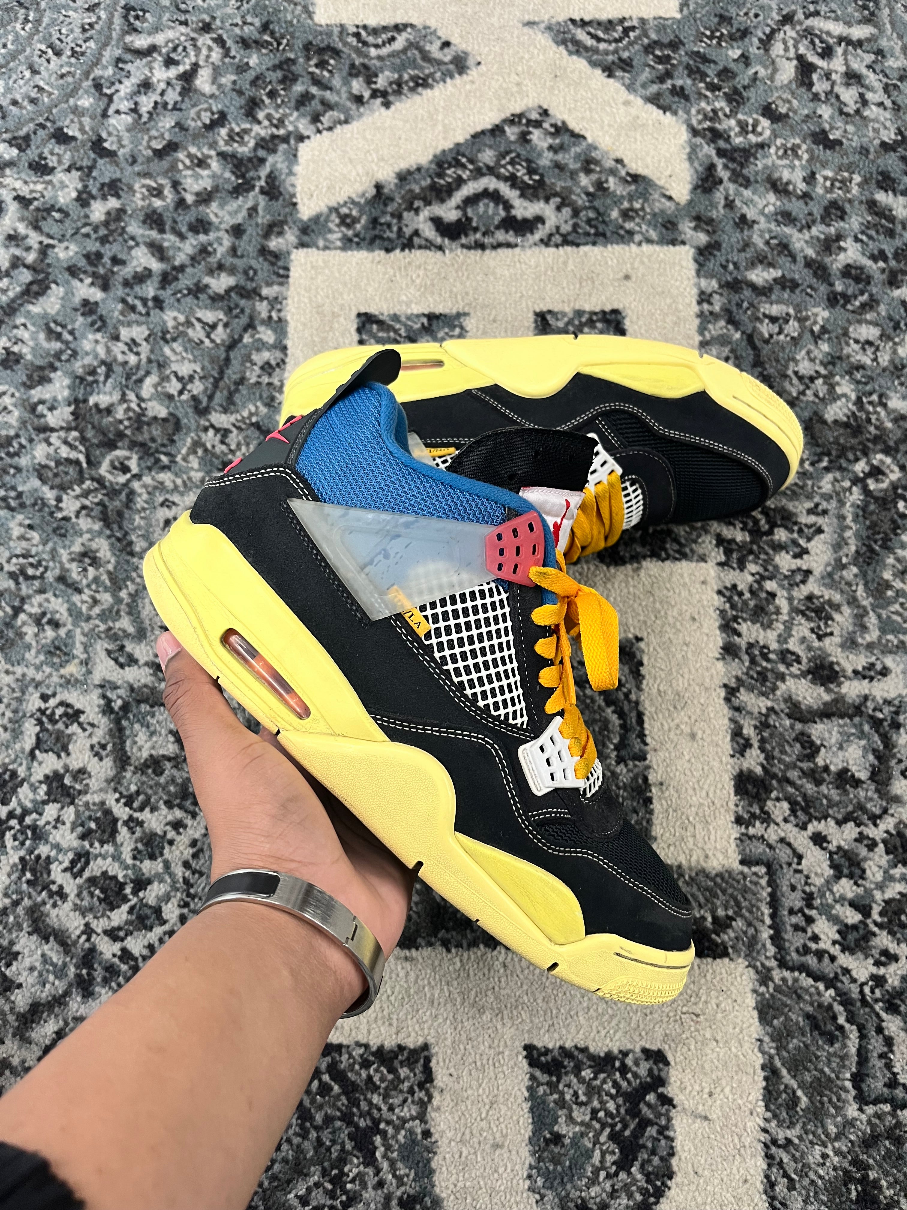 JORDAN 4 "union off-noir" 9M NB U