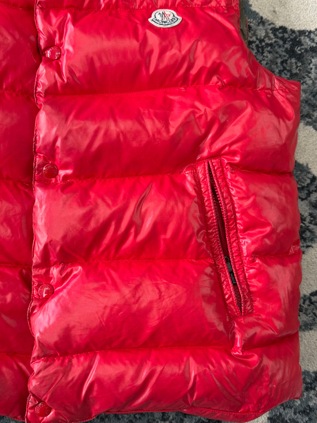 MONCLER tib vest red 4 (Fits M) Flawed U