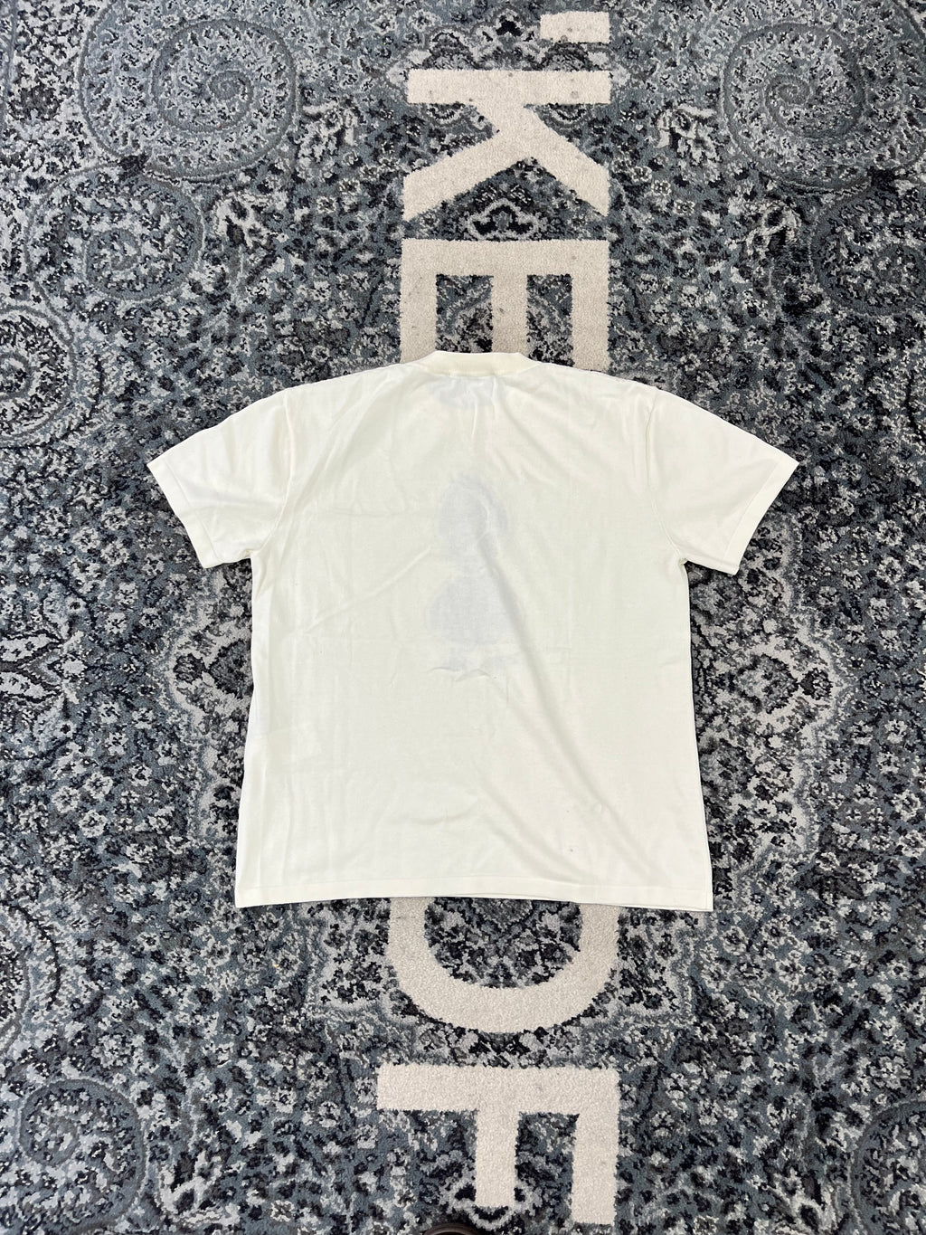 LV (Duck Nigo) shirt sz S U