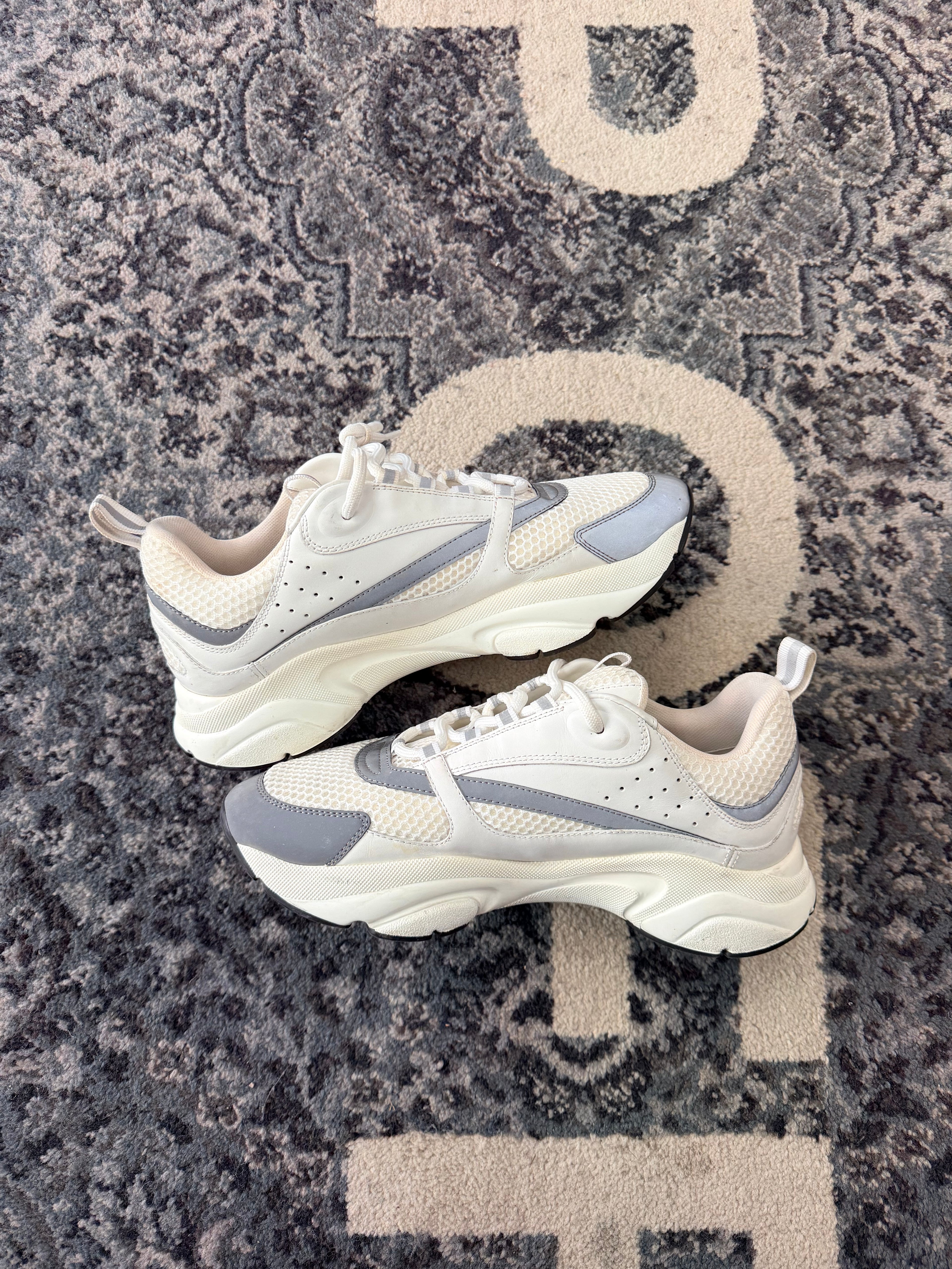 Dior B22 White W Silver Size 9 NB U