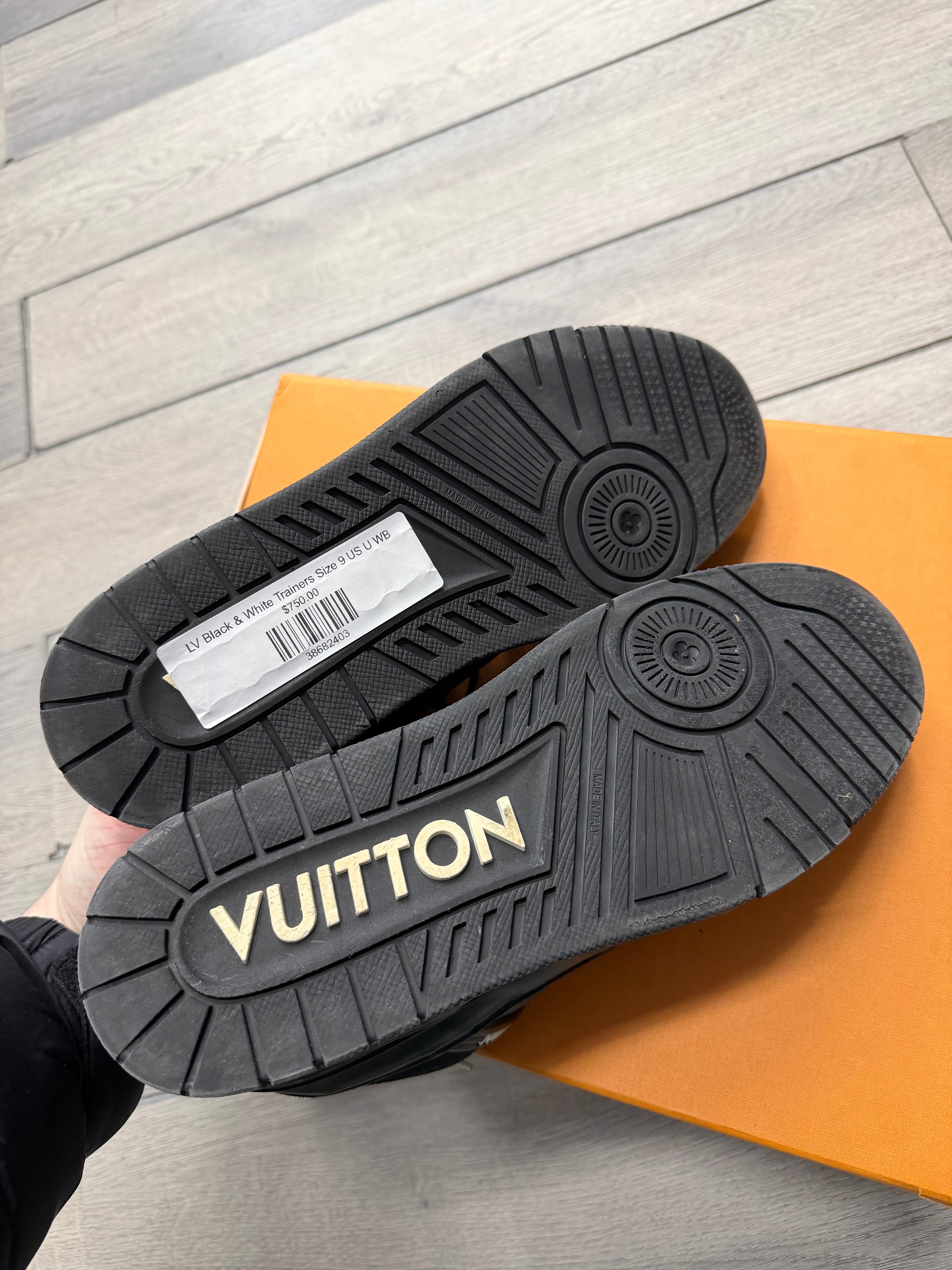 LV Black & White Trainers Size 9 US U WB
