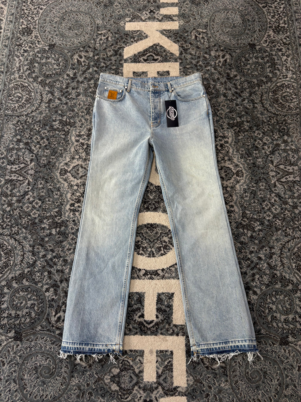 LV denim stitched pocket jeans blue 34 U