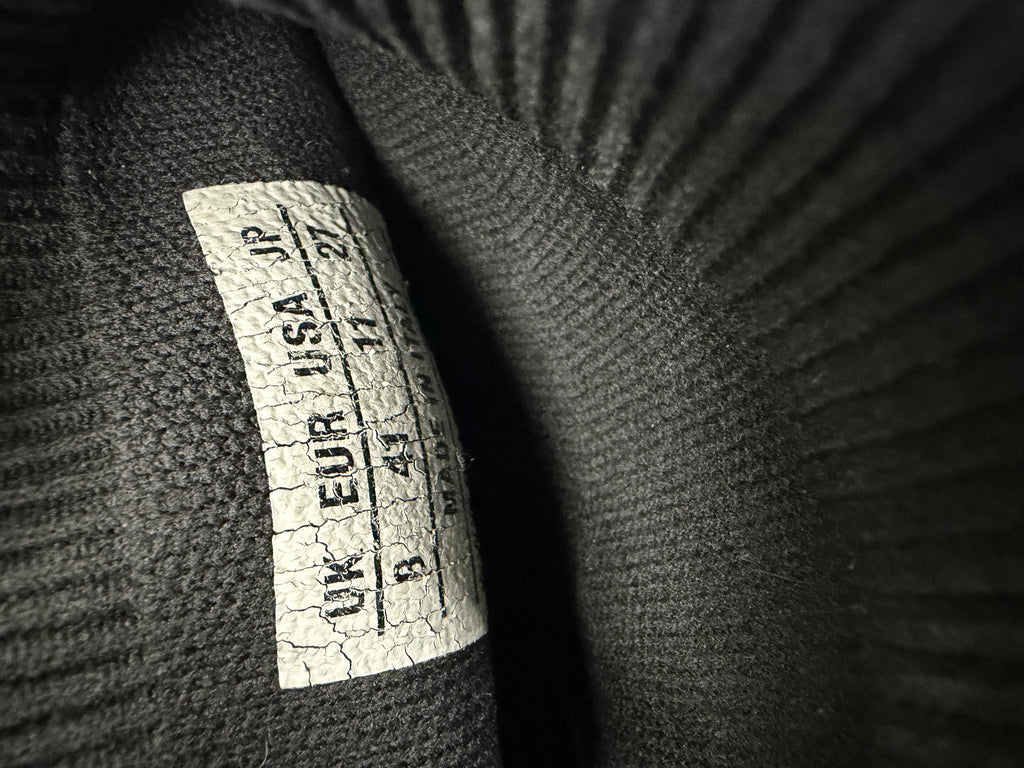 BALENCIAGA "graffiti" speed runners 44 (11M) NB U