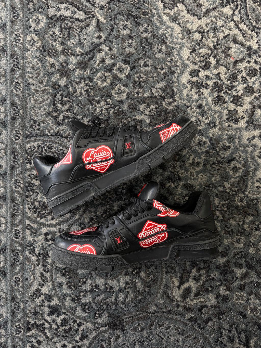 LV nigo human made trainers 8LV (10M) NB U