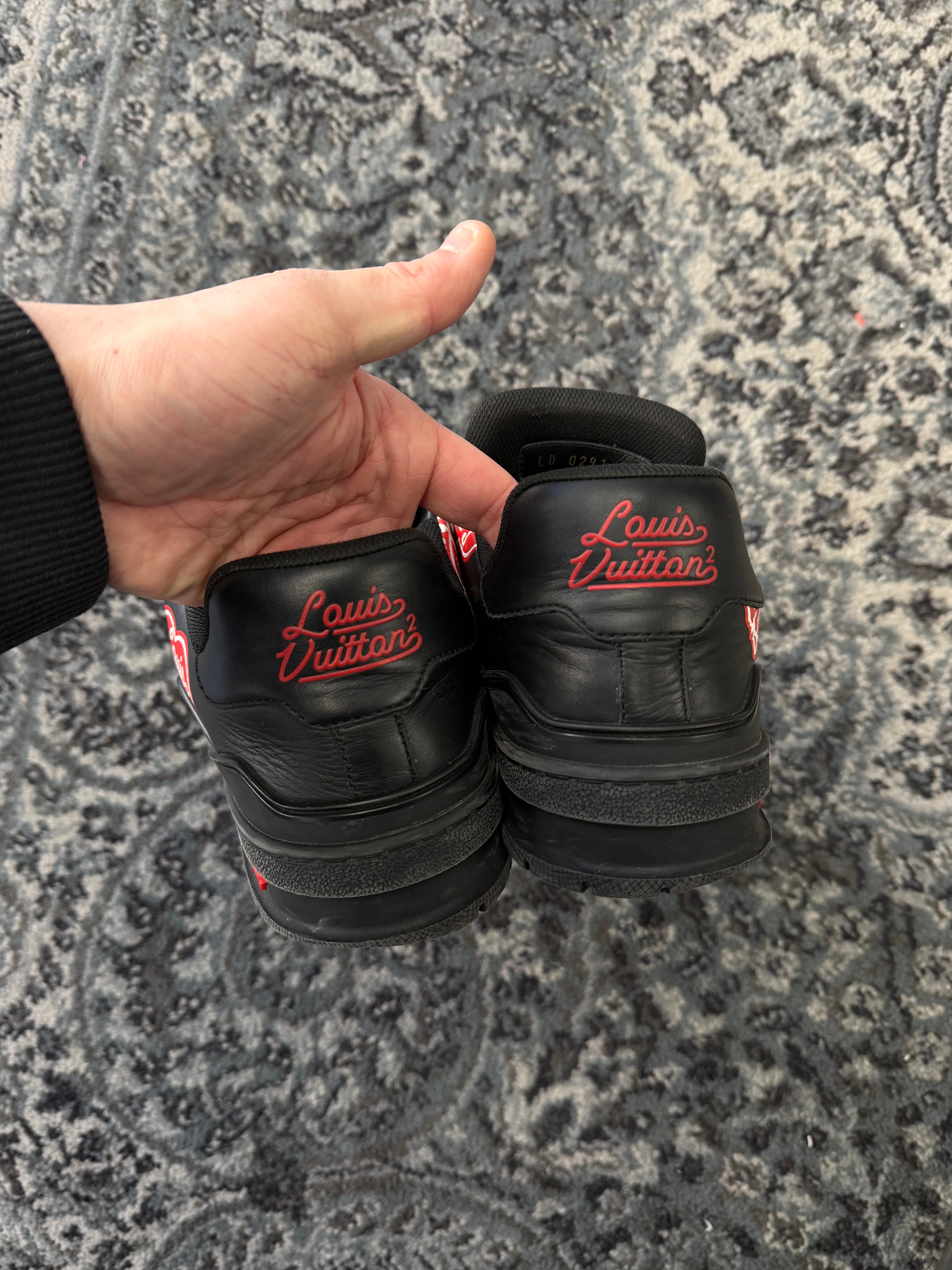 LV nigo human made trainers 8LV (10M) NB U