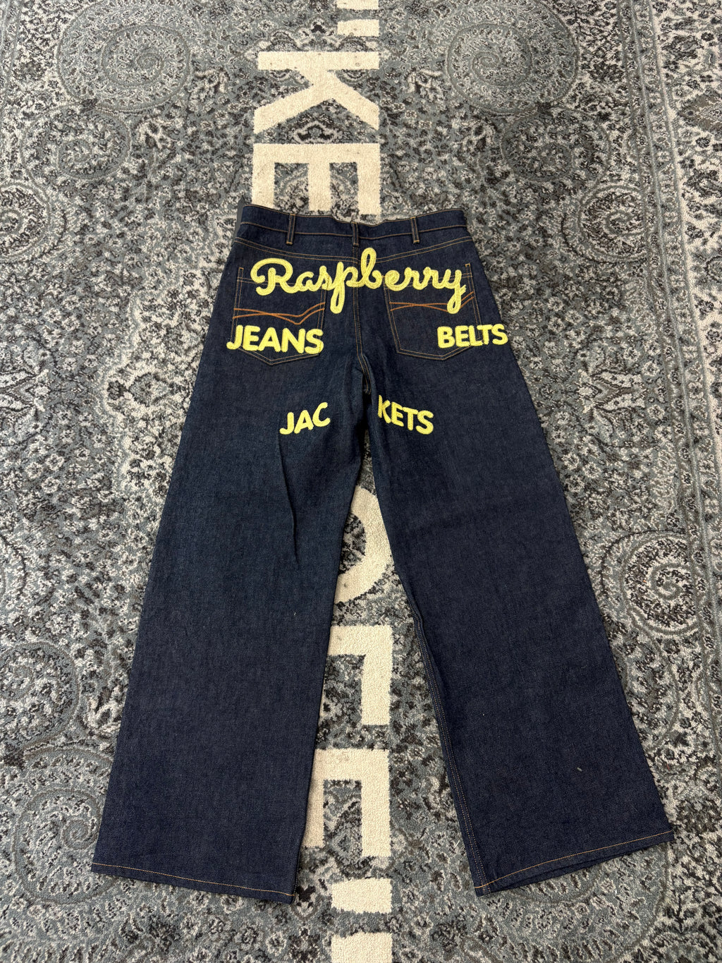 GV Gallery Raw Denim Jeans Size 34 New