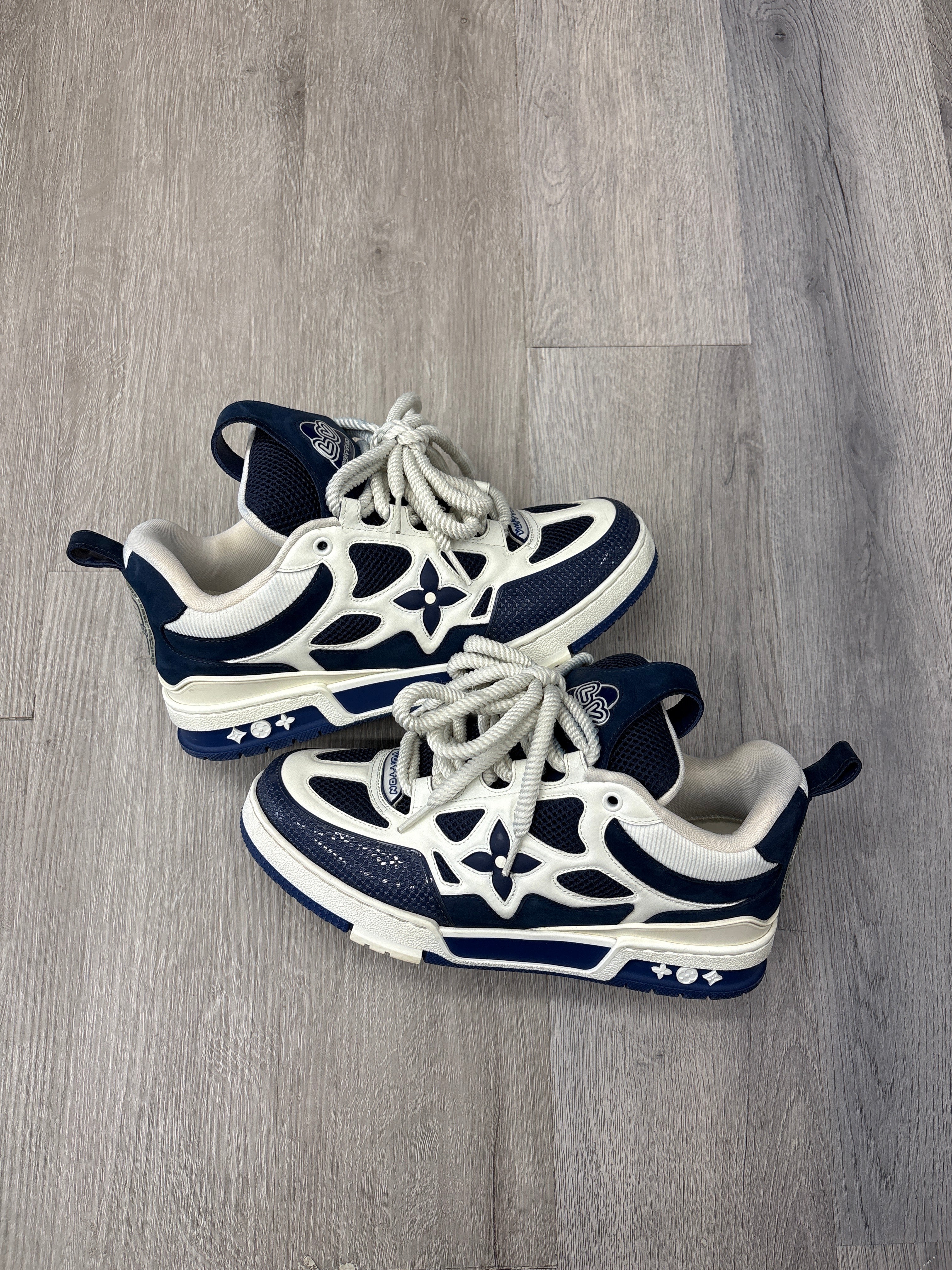 LV skate Navy/white sz 9 U nb