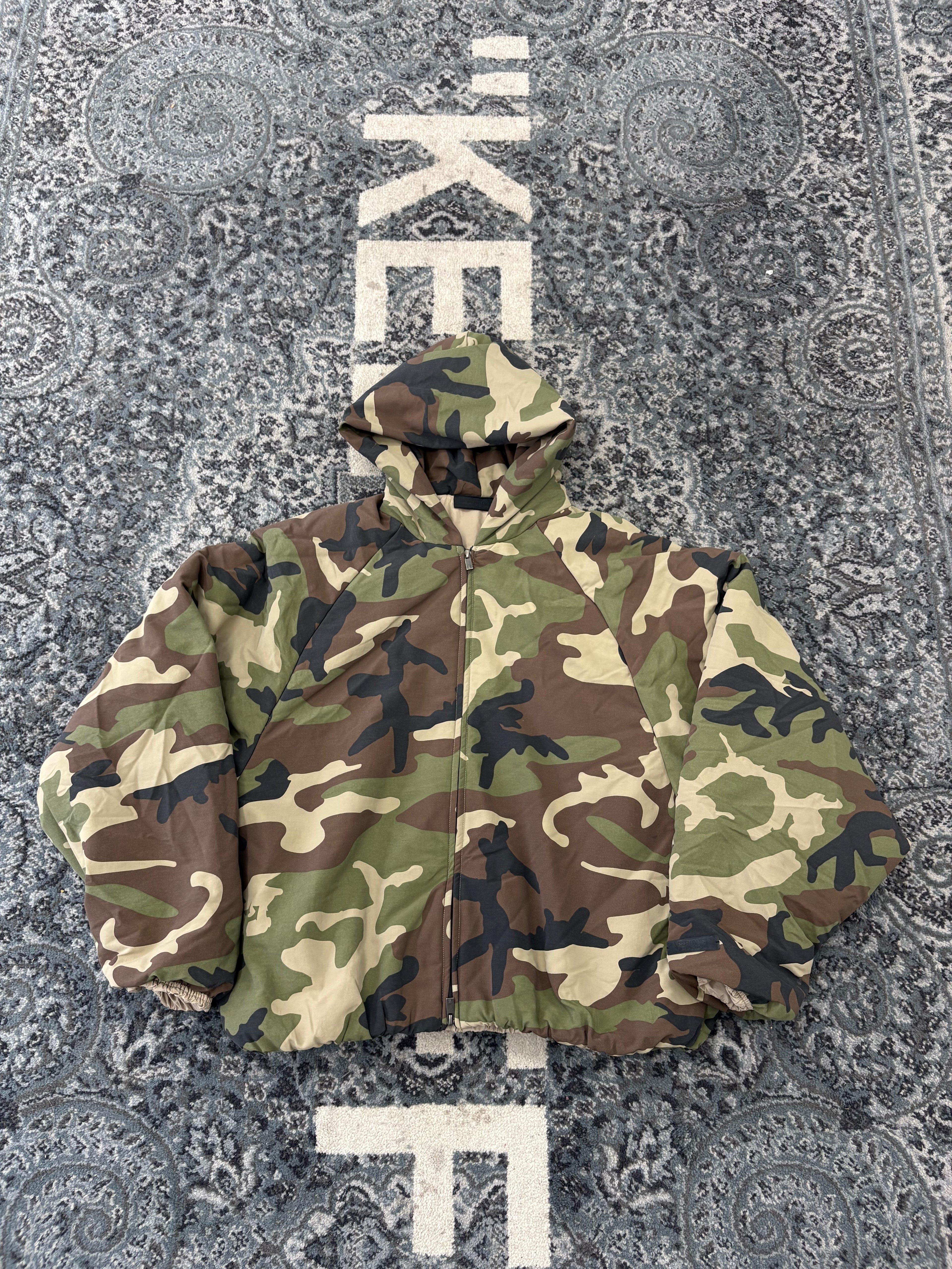 Essentials Camo Puffer Jacket Size Large U