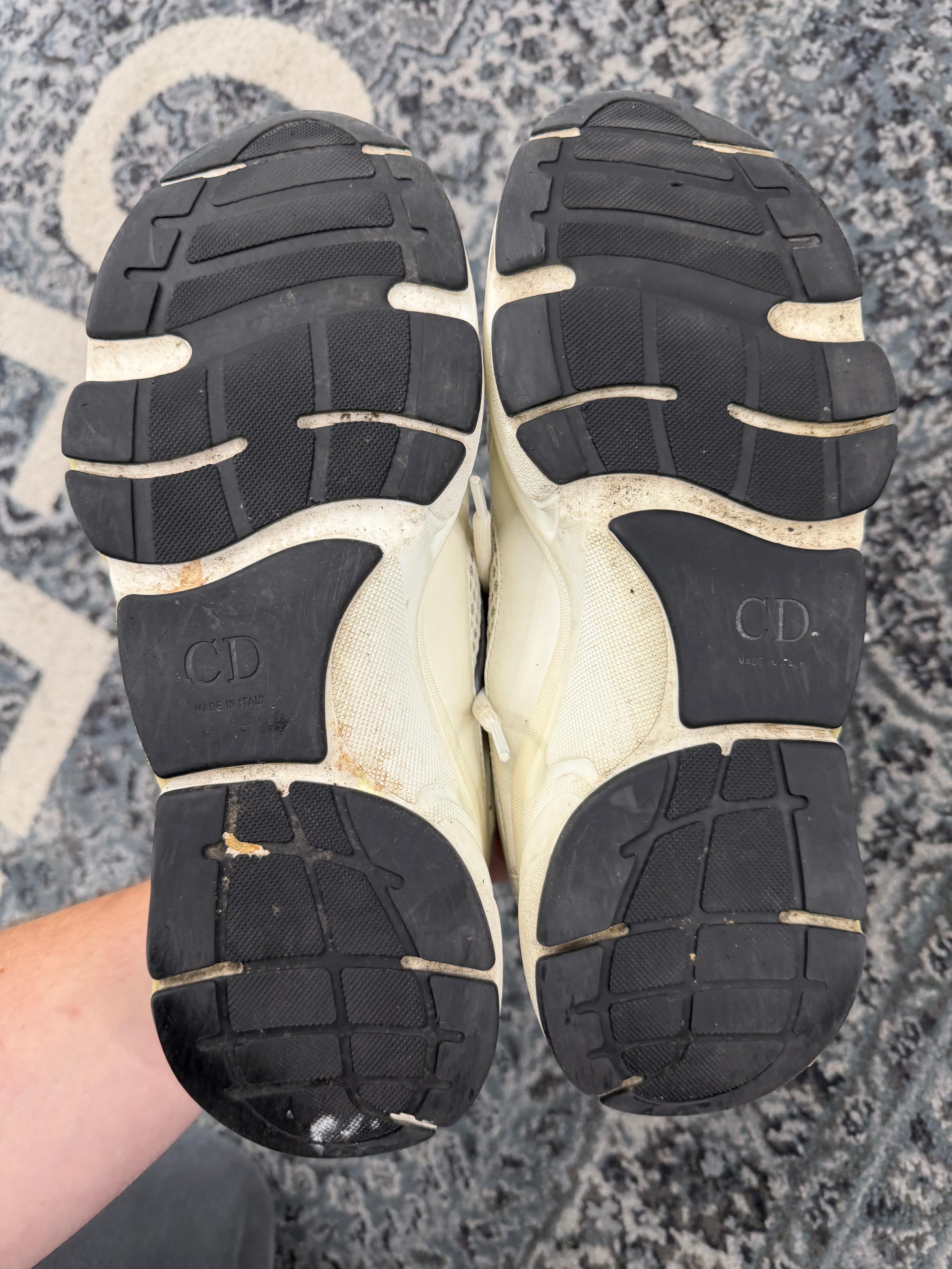 Dior B22 White/Sliver Size 44 U NB