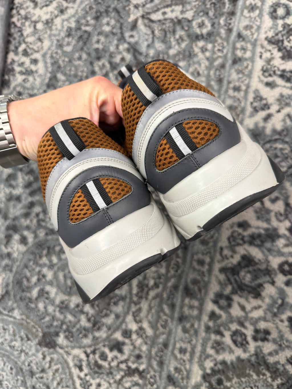 DIOR B22 runners brown/grey 45 (11.5-12M) NB U