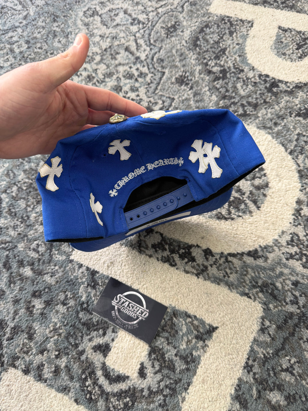 CHROME HEARTS cross patch trucker hat blue/white OS U